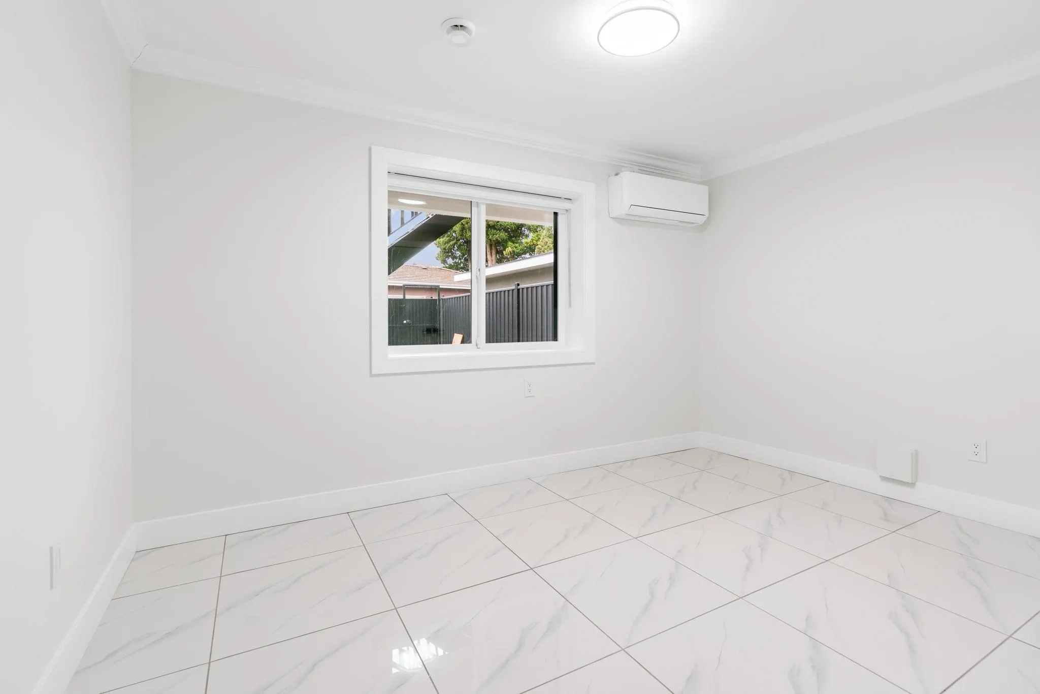 8464 15 Avenue #2