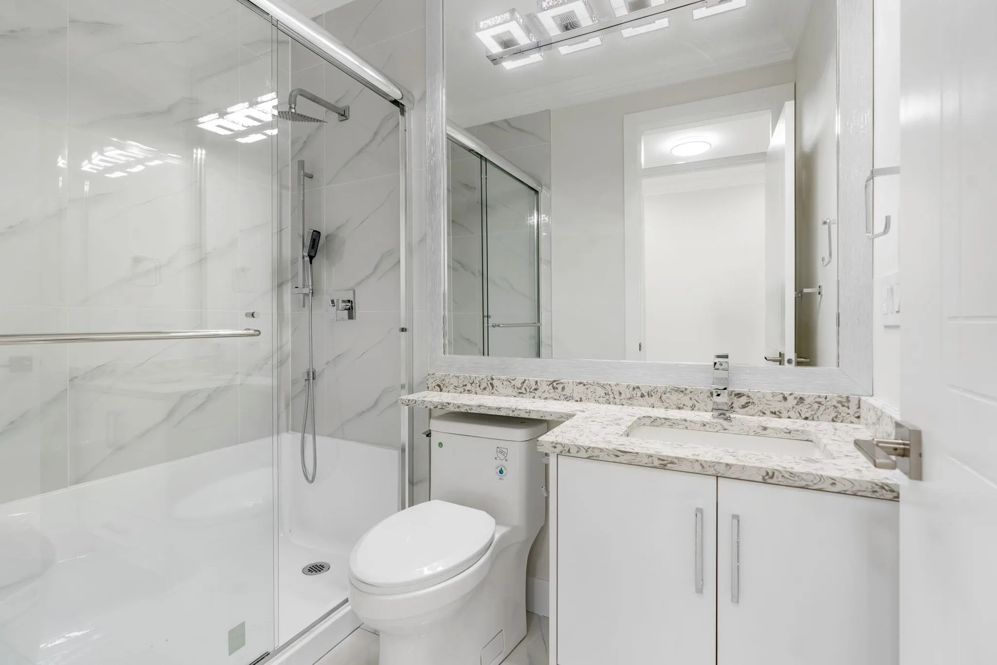 8464 15 Avenue #2