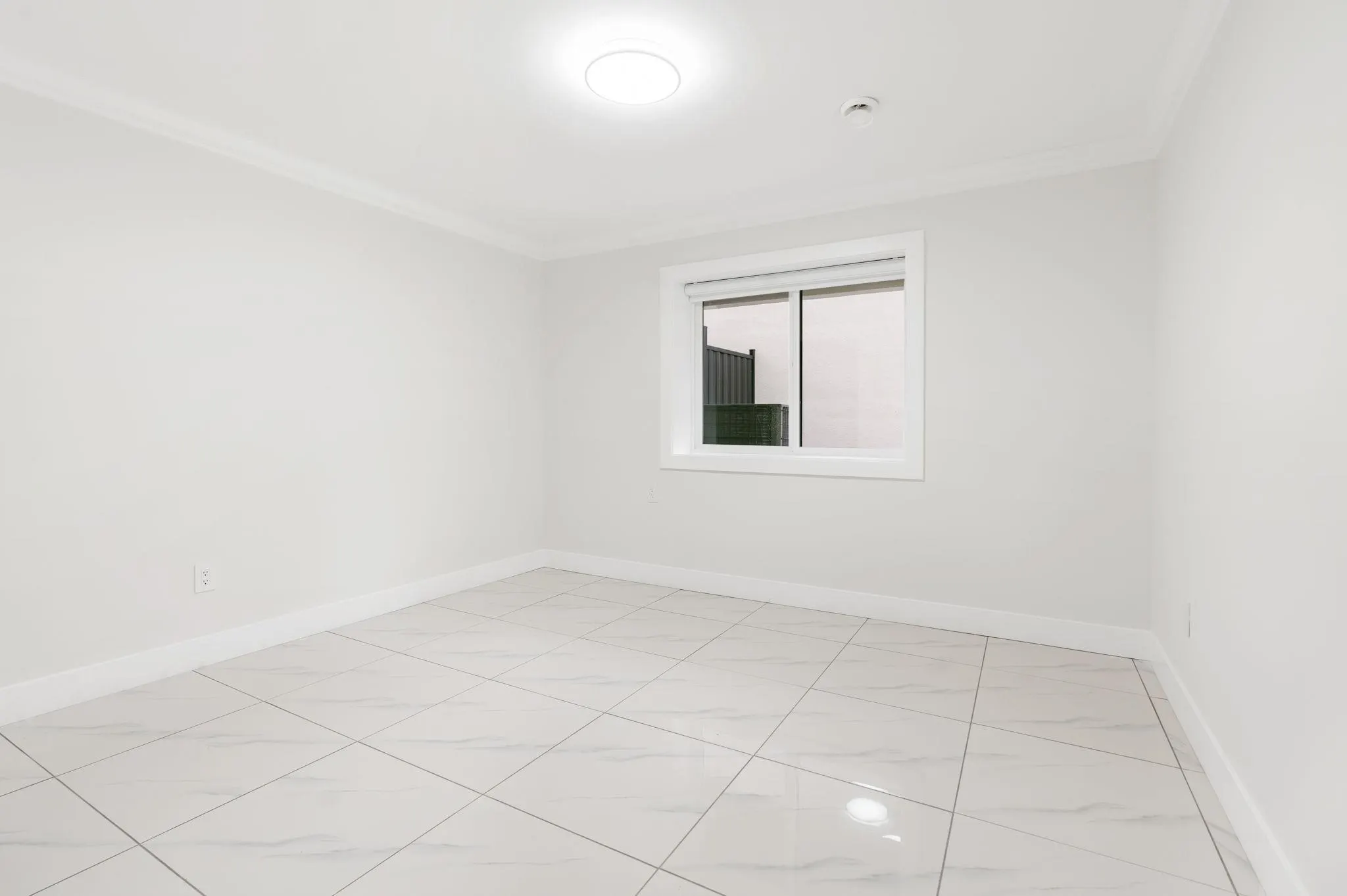 8464 15 Avenue #2