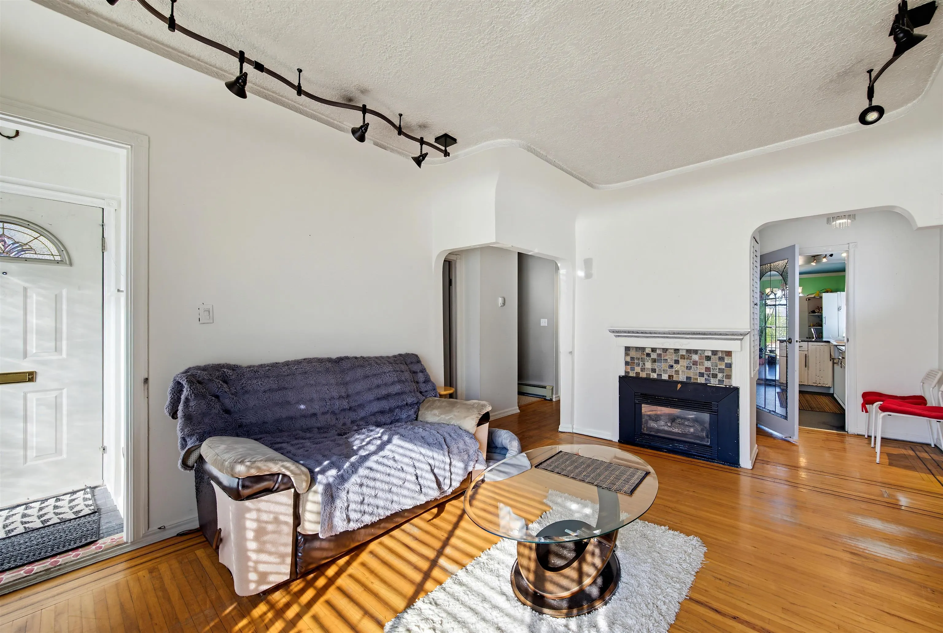 7524 4th Street