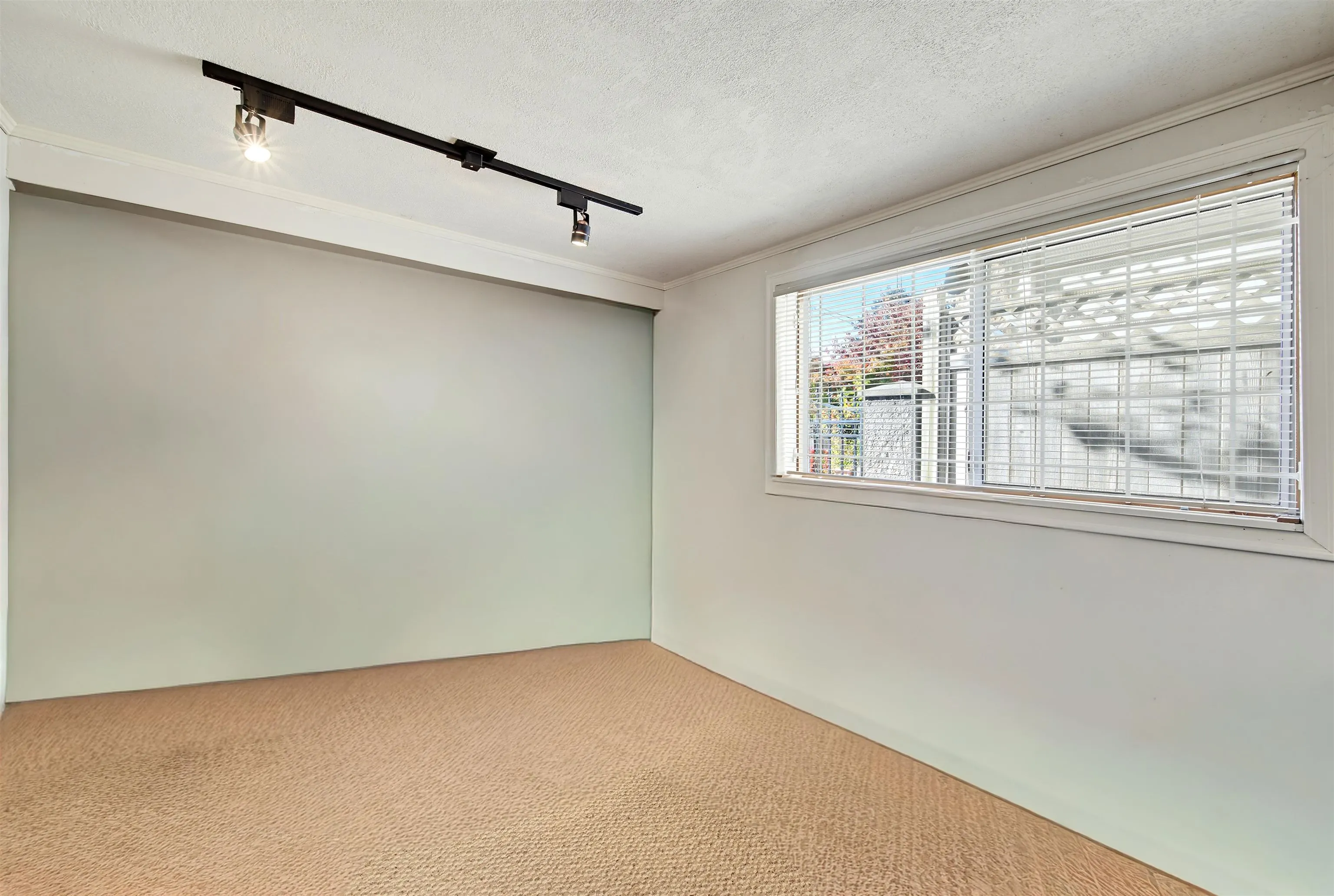 7524 4th Street