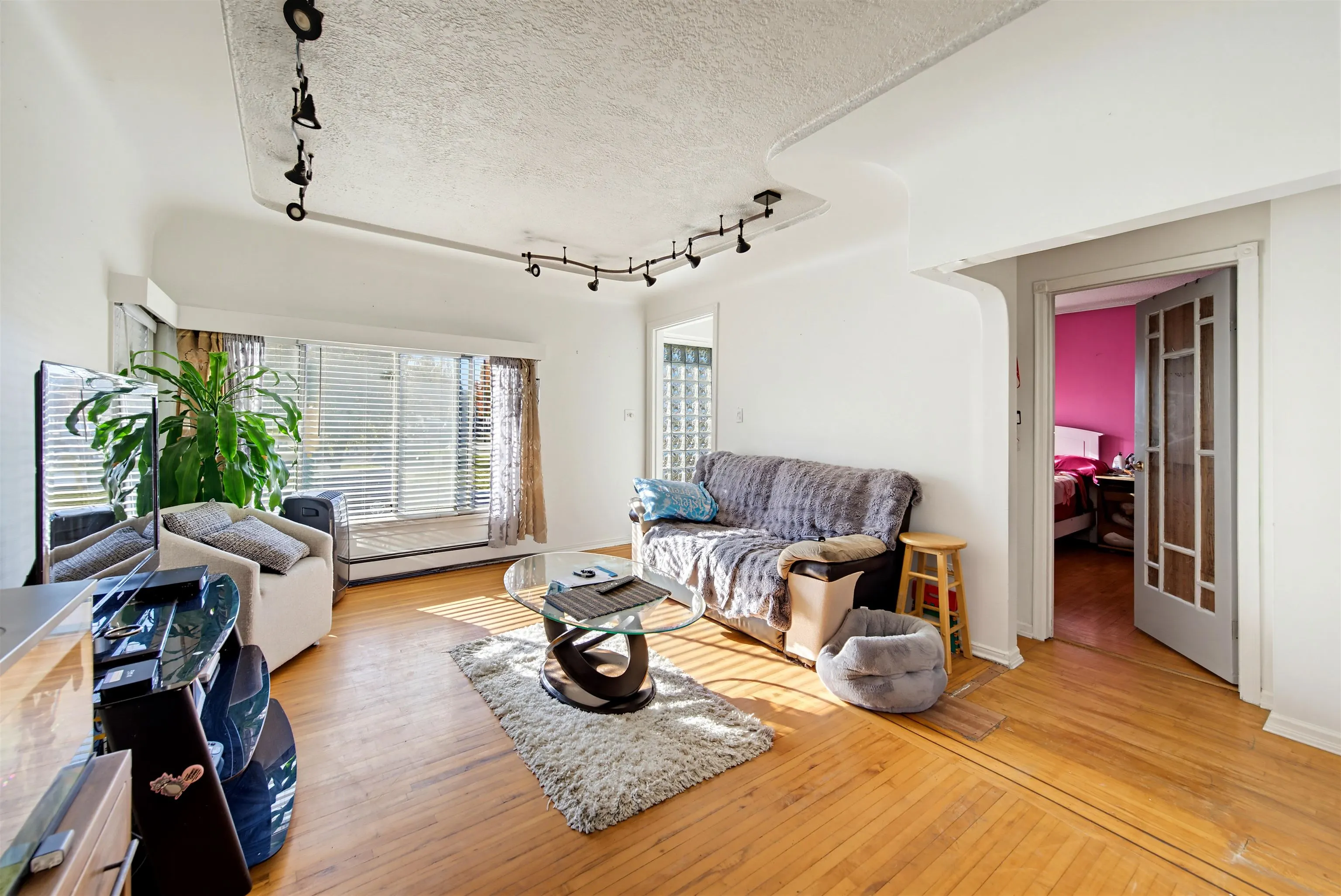 7524 4th Street