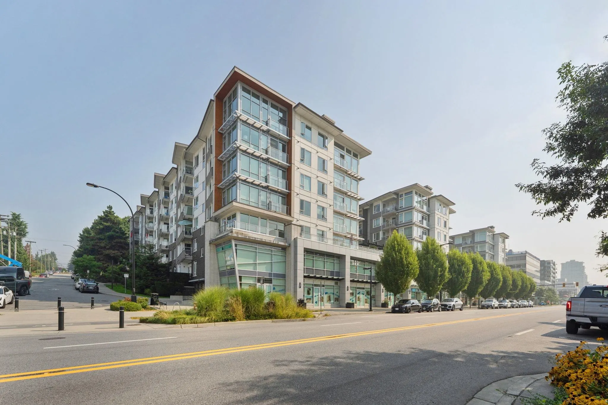 277 W 1st Street #113