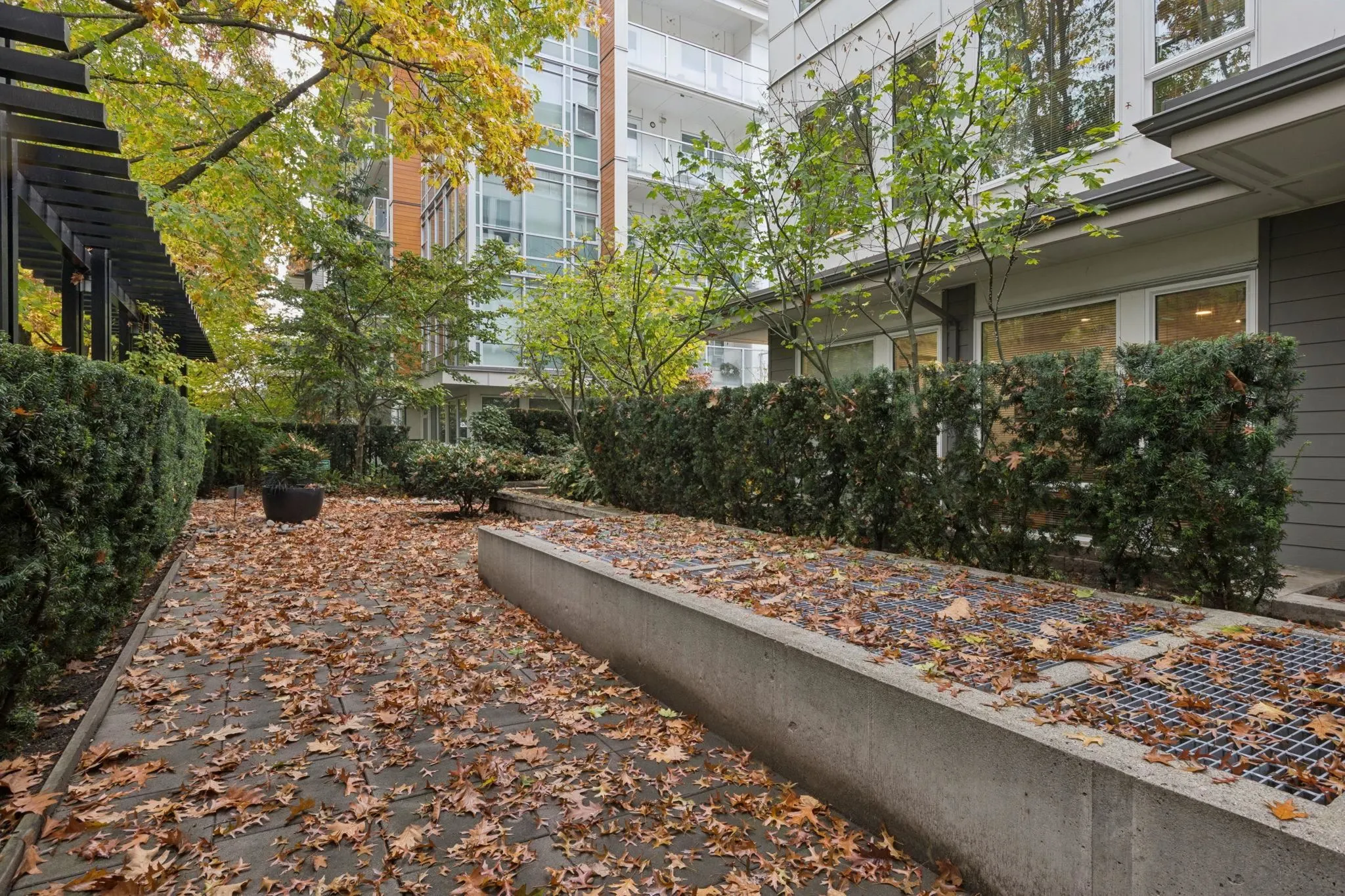 277 W 1st Street #113