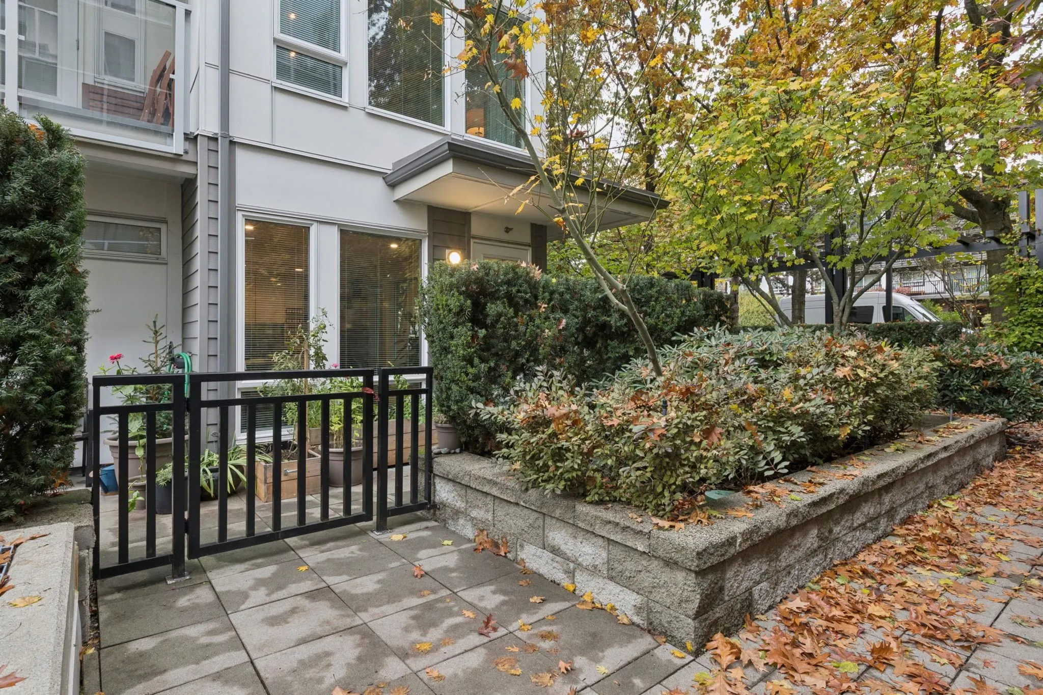 277 W 1st Street #113