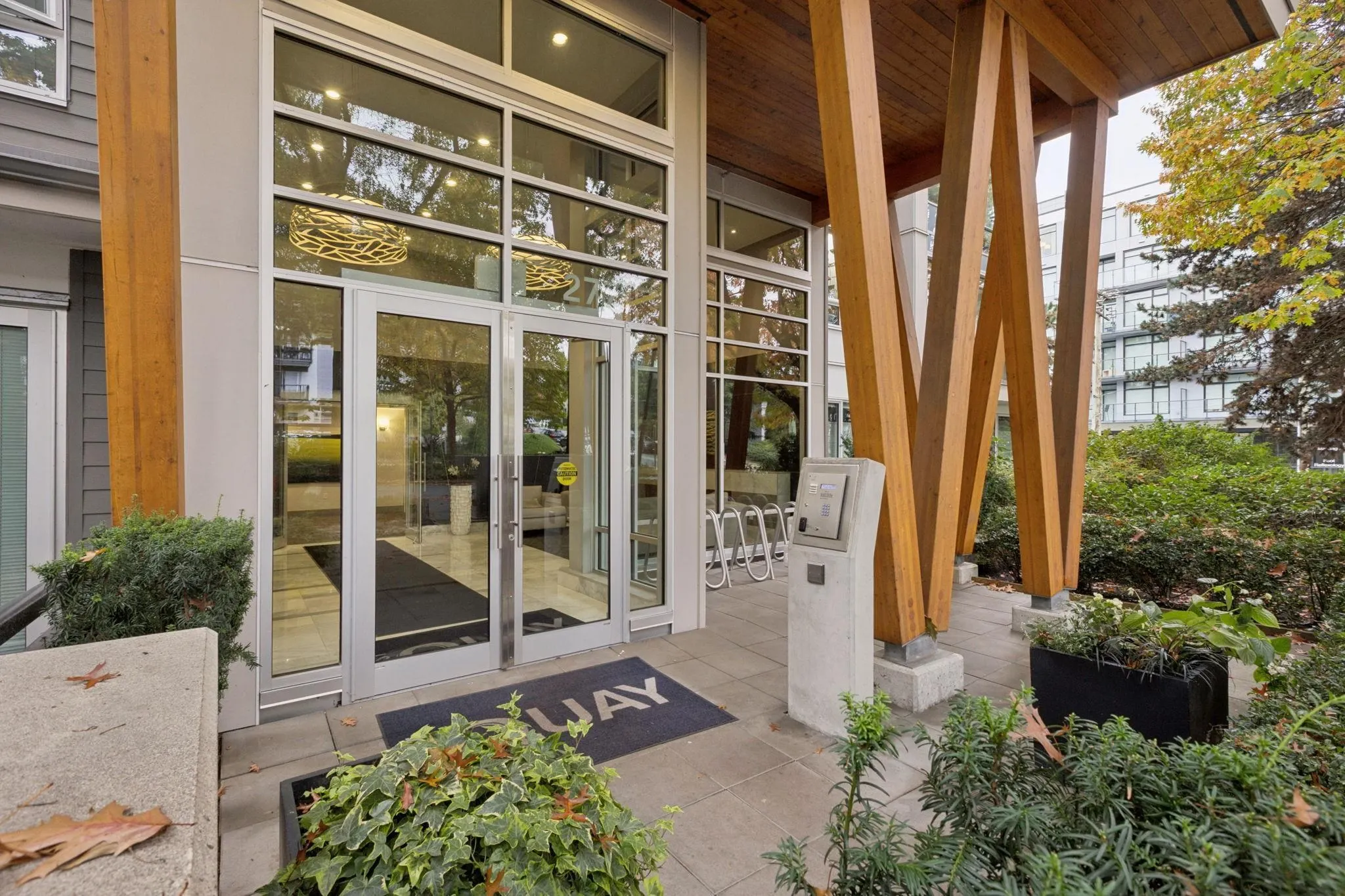 277 W 1st Street #113