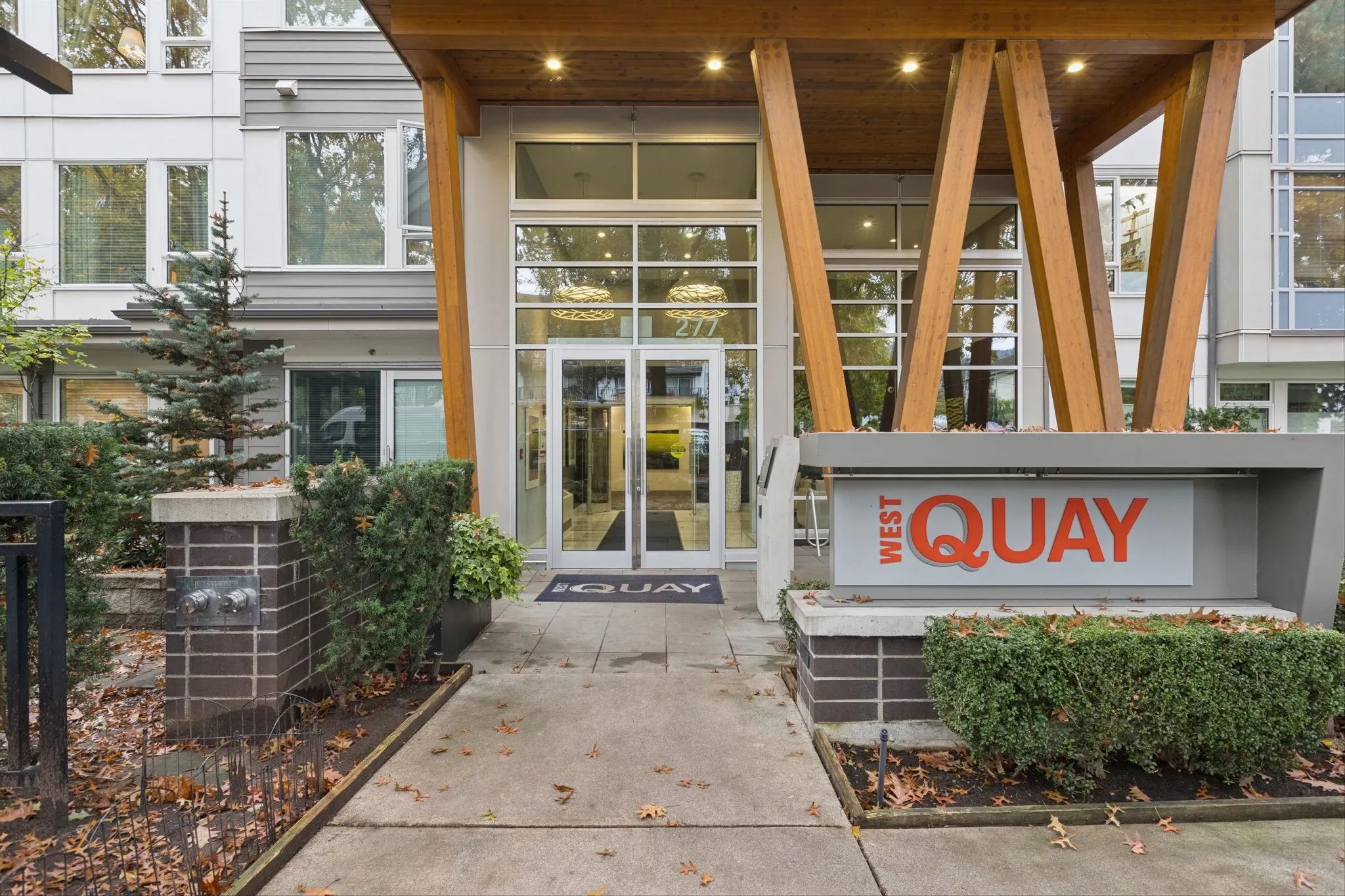 277 W 1st Street #113