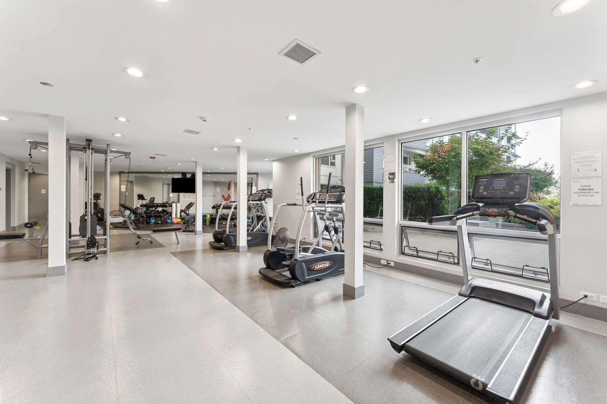 277 W 1st Street #113
