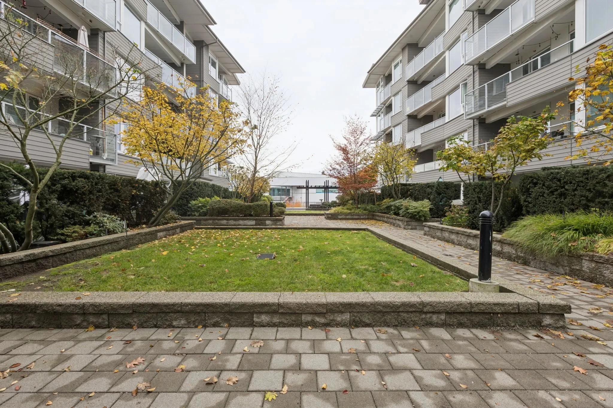 277 W 1st Street #113