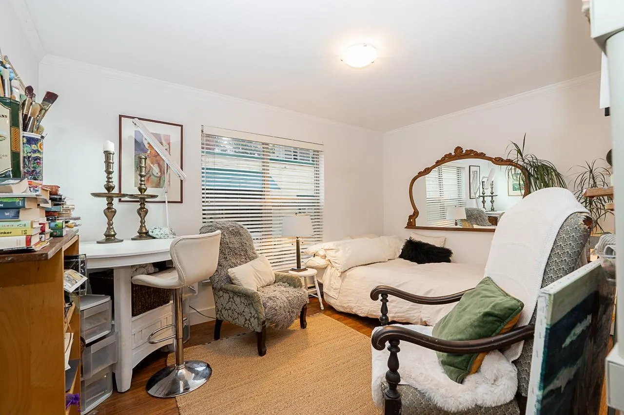 23343 Mavis Avenue #204