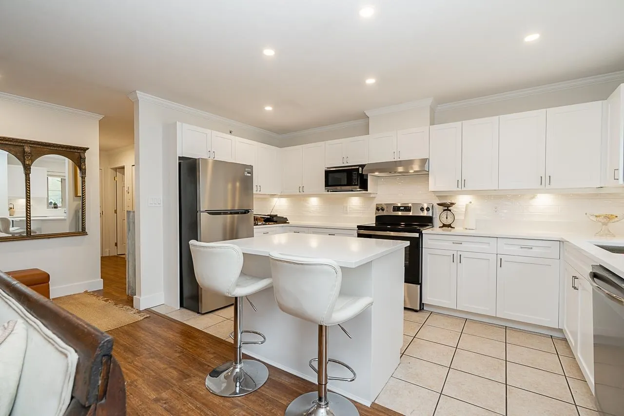 23343 Mavis Avenue #204