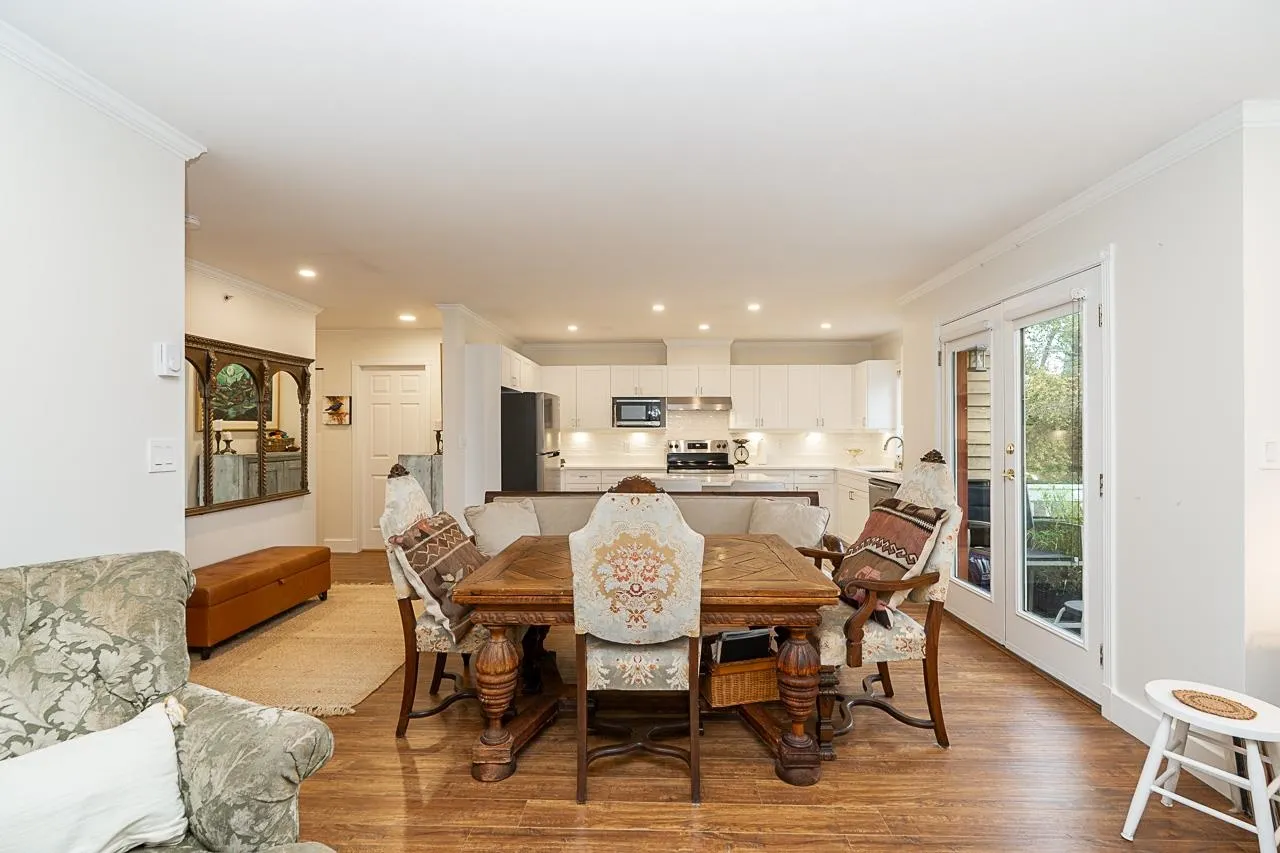 23343 Mavis Avenue #204