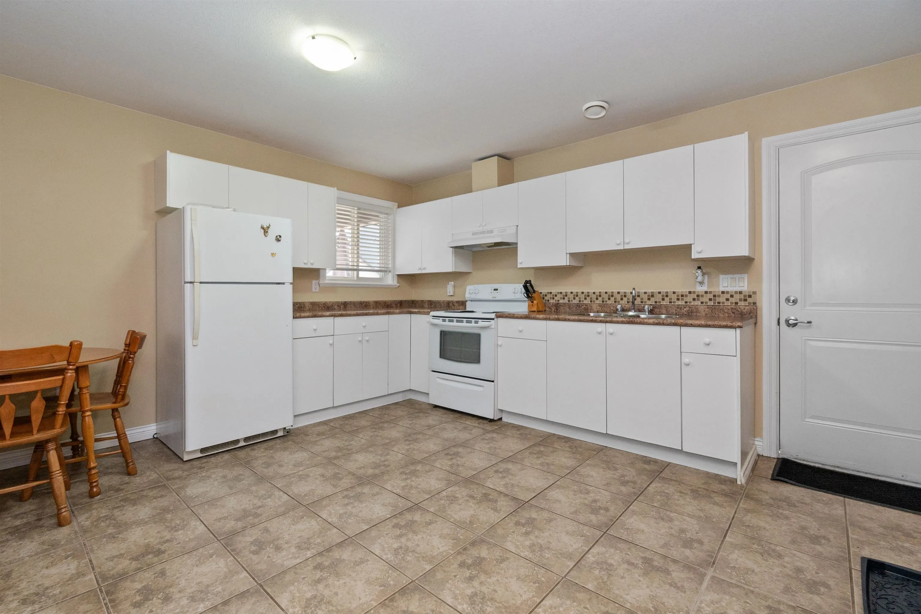5195 Demontigny Court