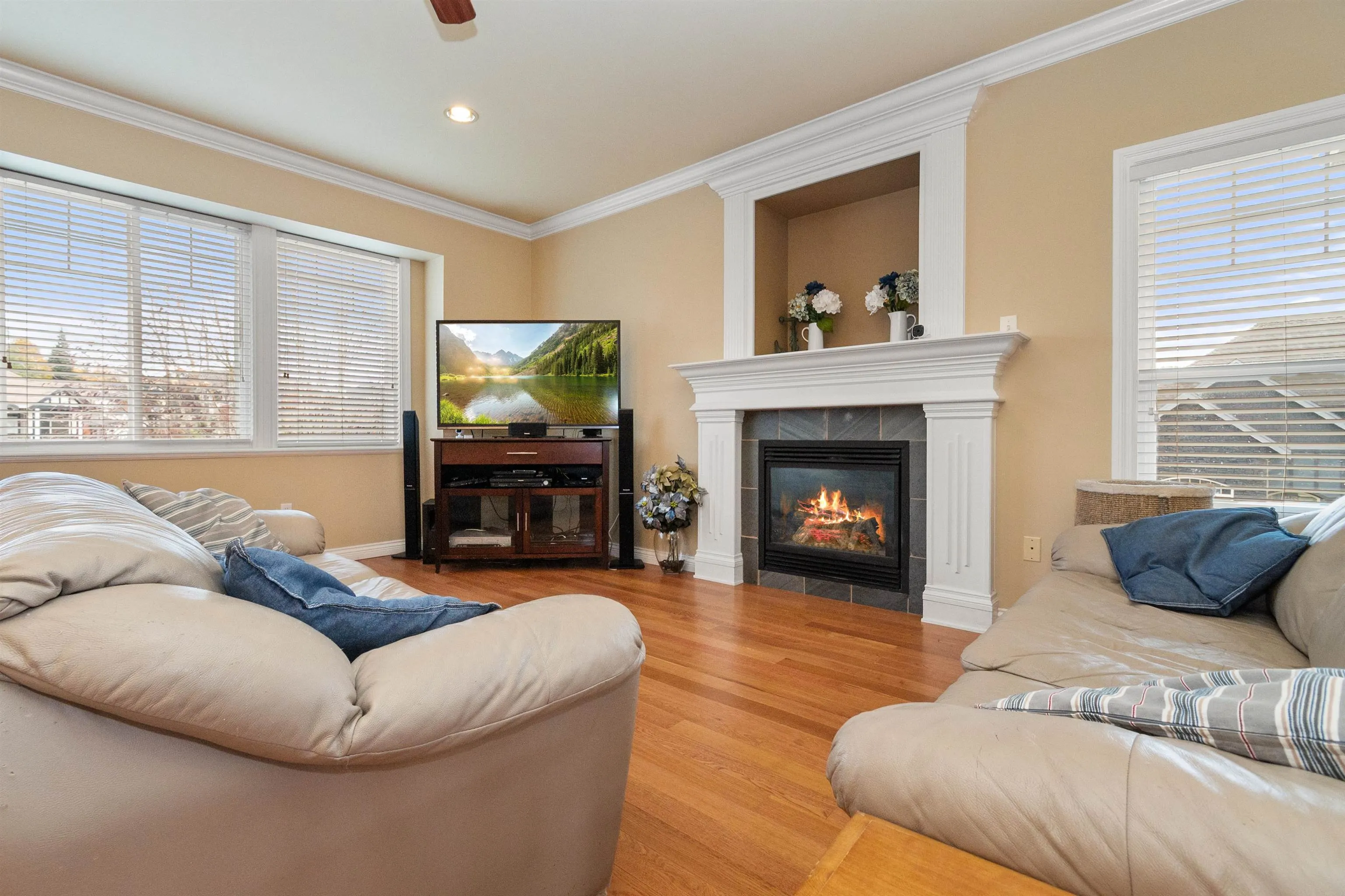 5195 Demontigny Court