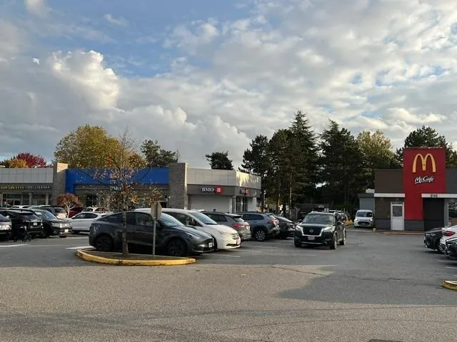 6331 Dakota Drive