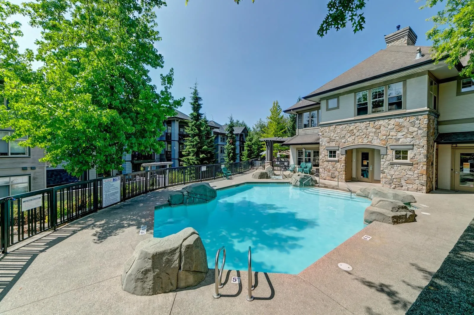 1380 Pinetree Way #84