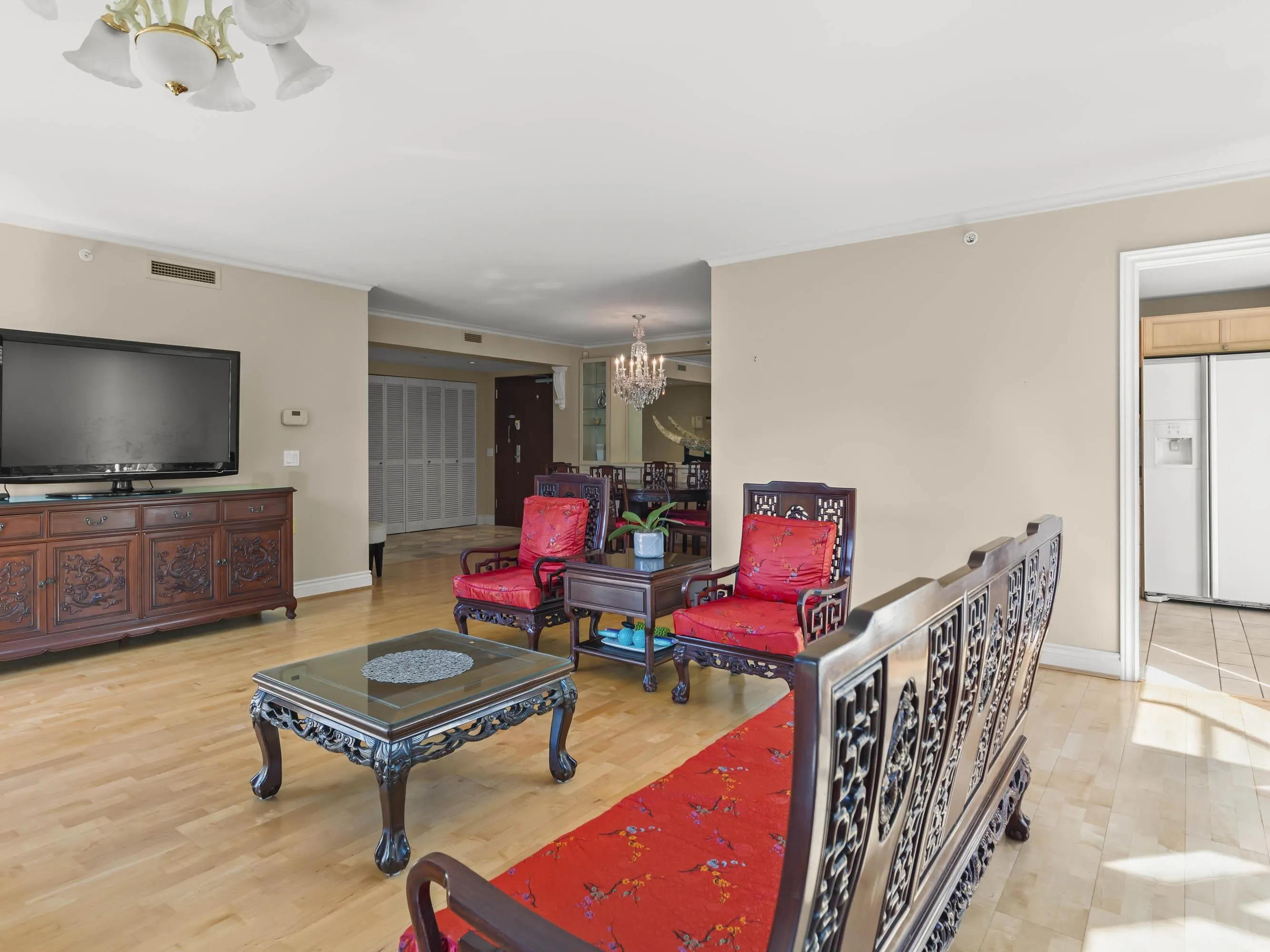 618 W 45th Avenue