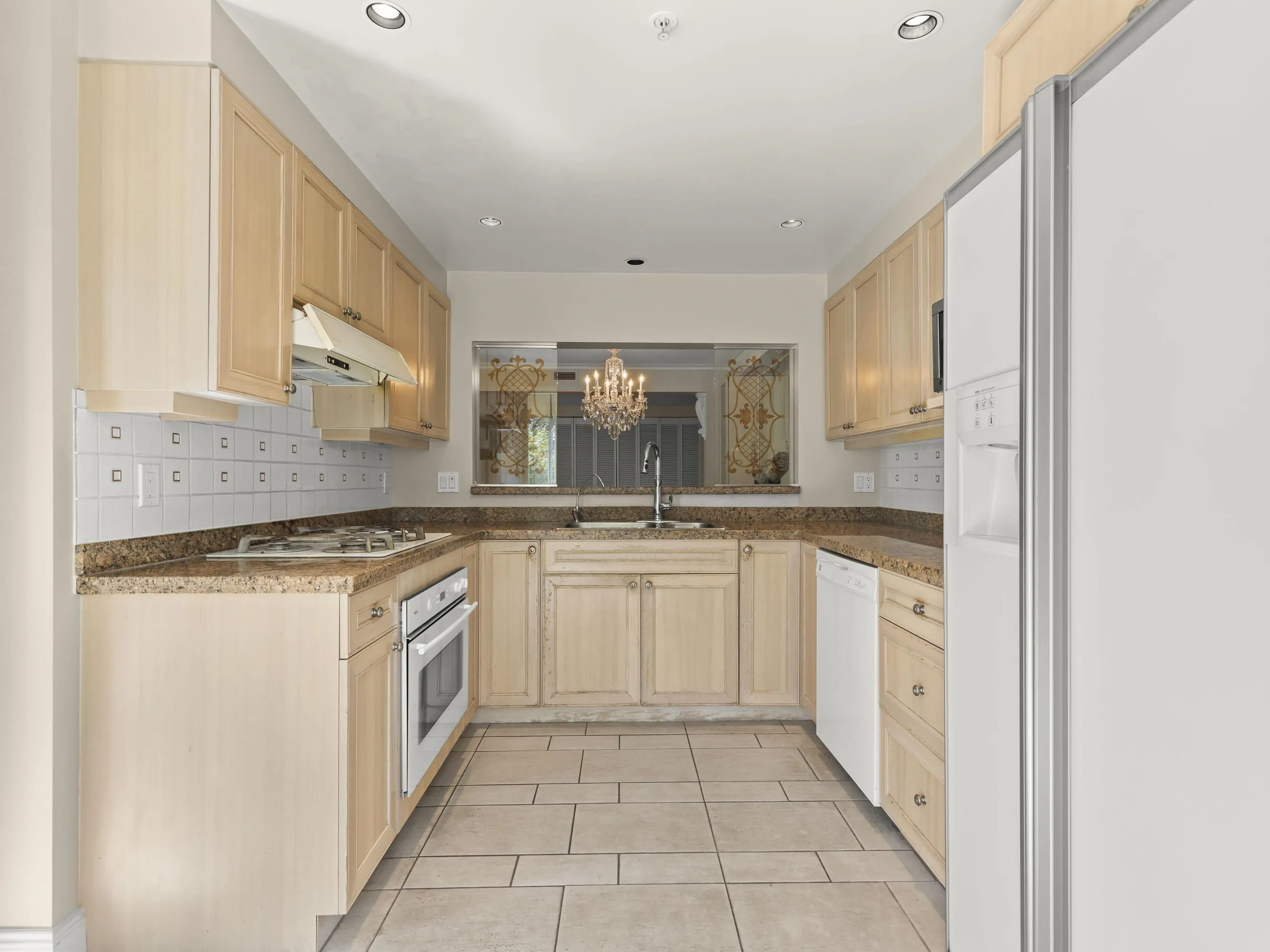 618 W 45th Avenue
