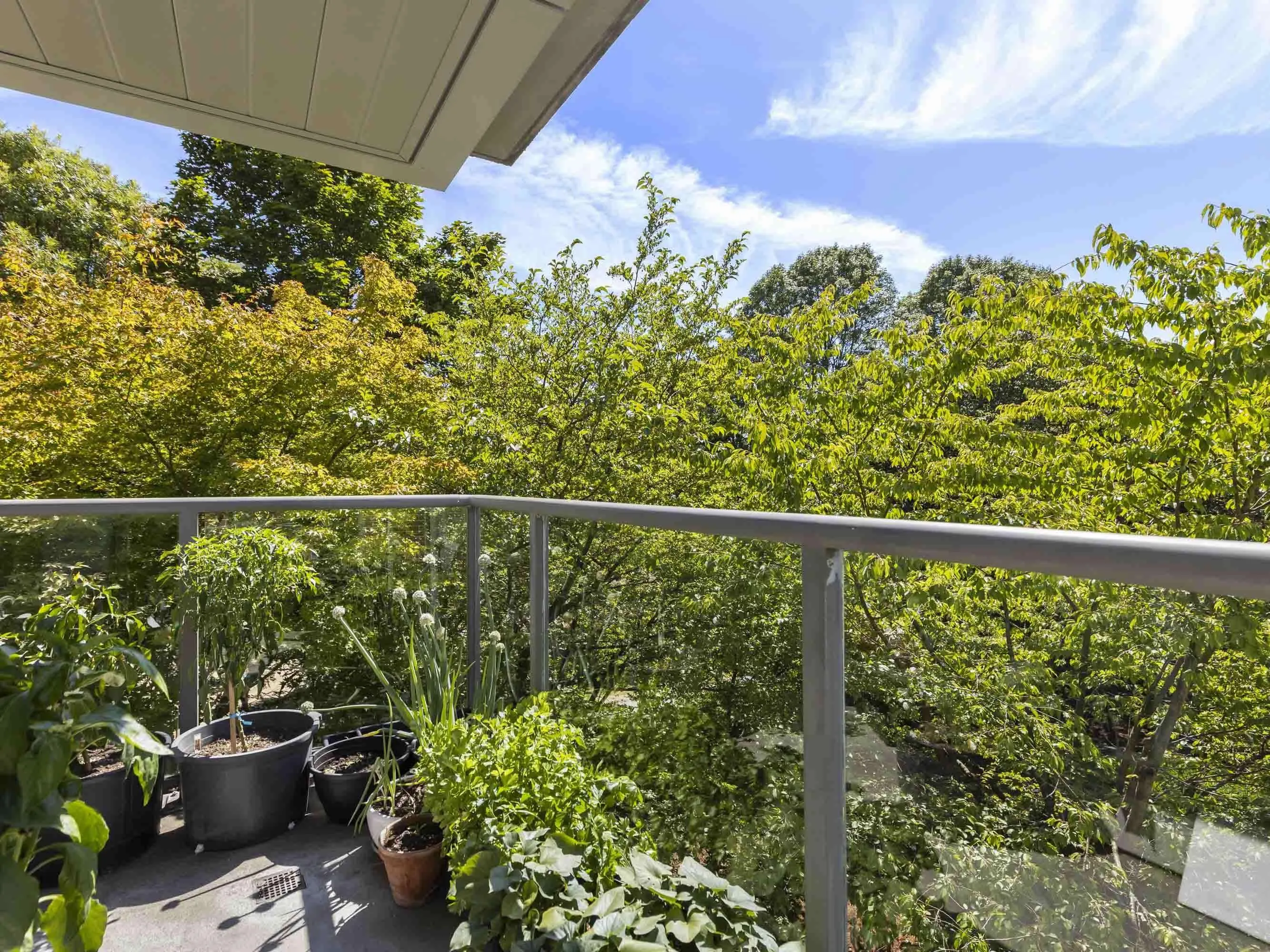 618 W 45th Avenue
