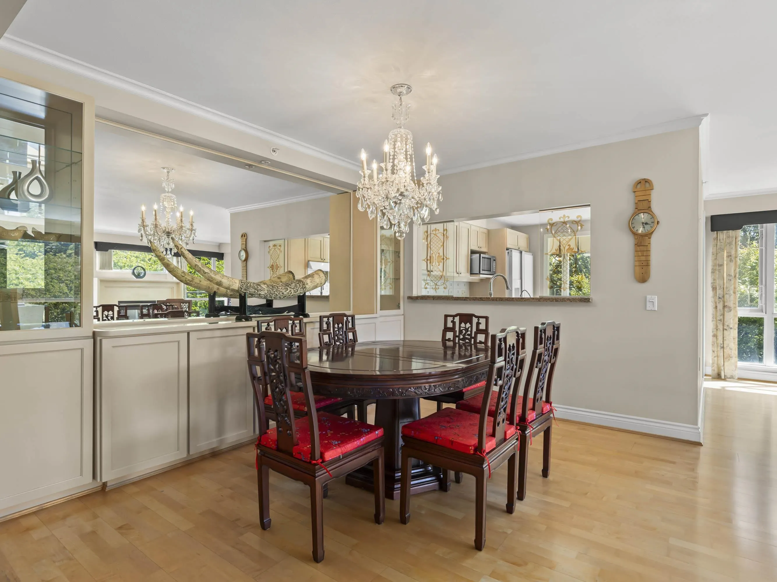 618 W 45th Avenue