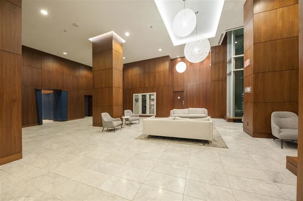 13750 100 Avenue #2809