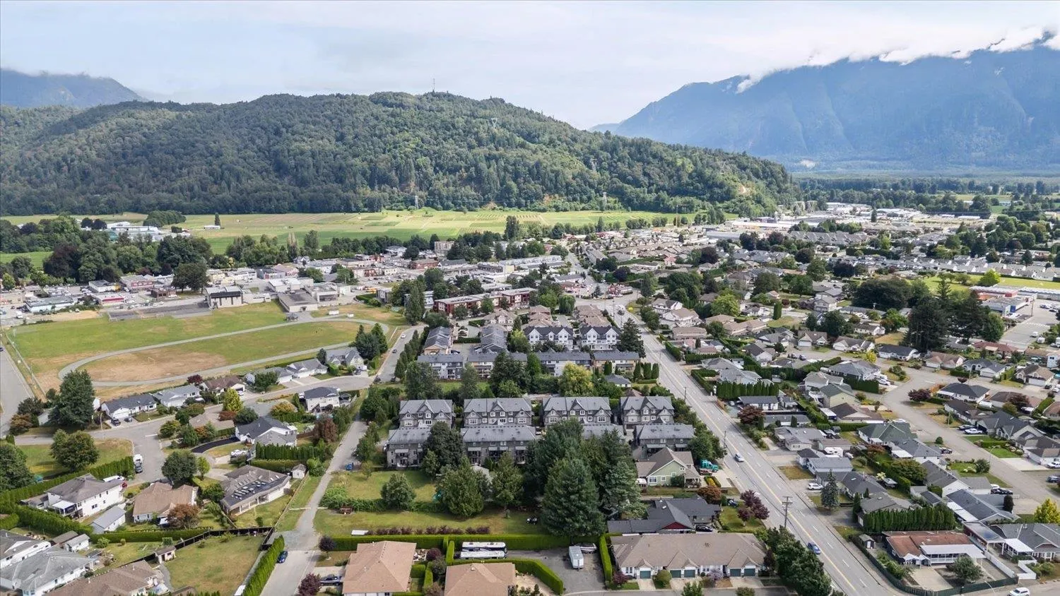 1609 Agassiz-Rosedale Highway No 9 Highway #10