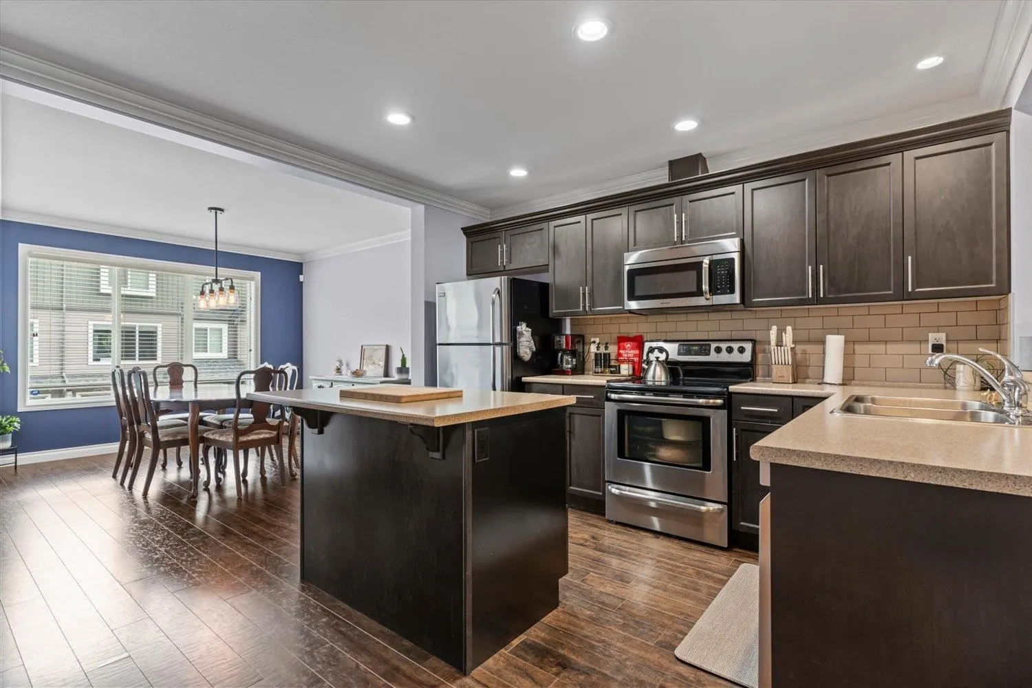 1609 Agassiz-Rosedale Highway No 9 Highway #10