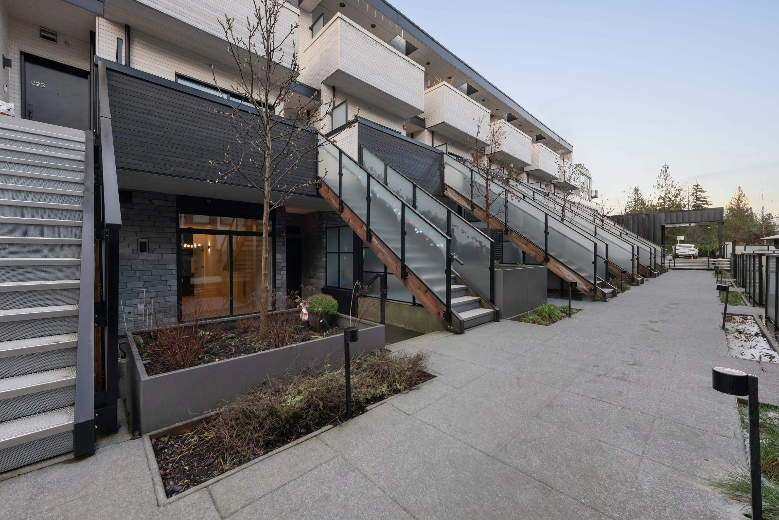 650 E 2nd Street #122