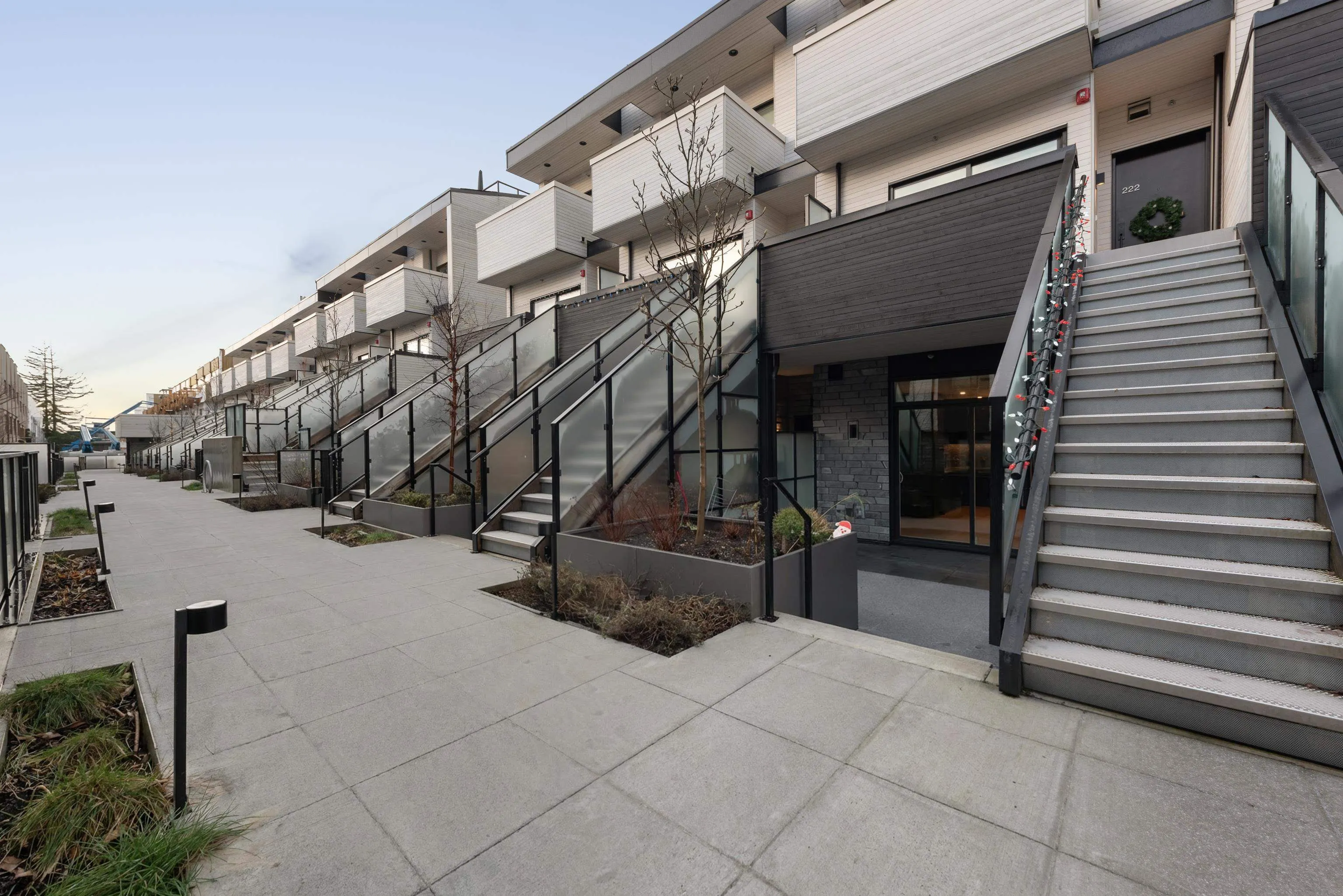 650 E 2nd Street #122