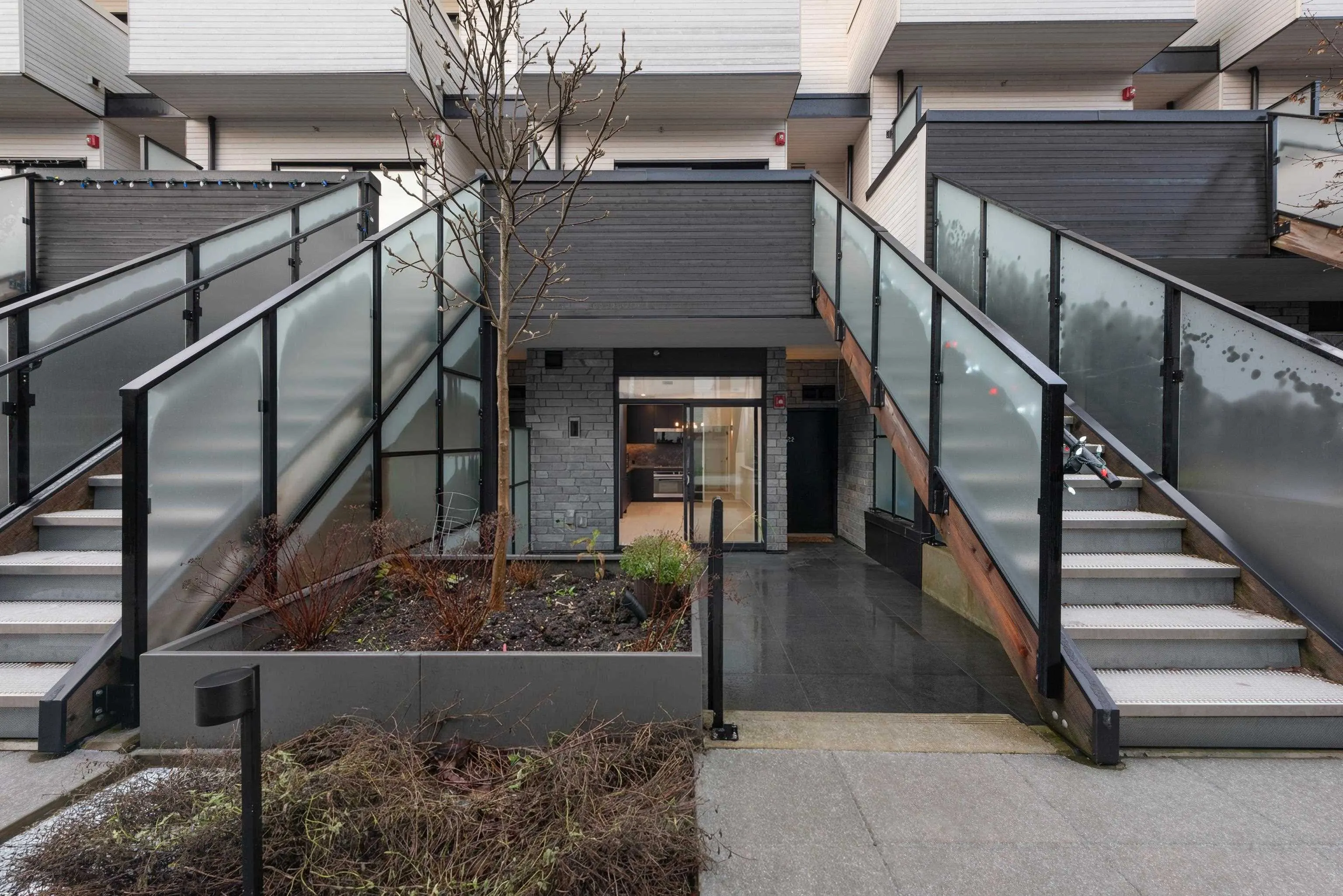 650 E 2nd Street #122