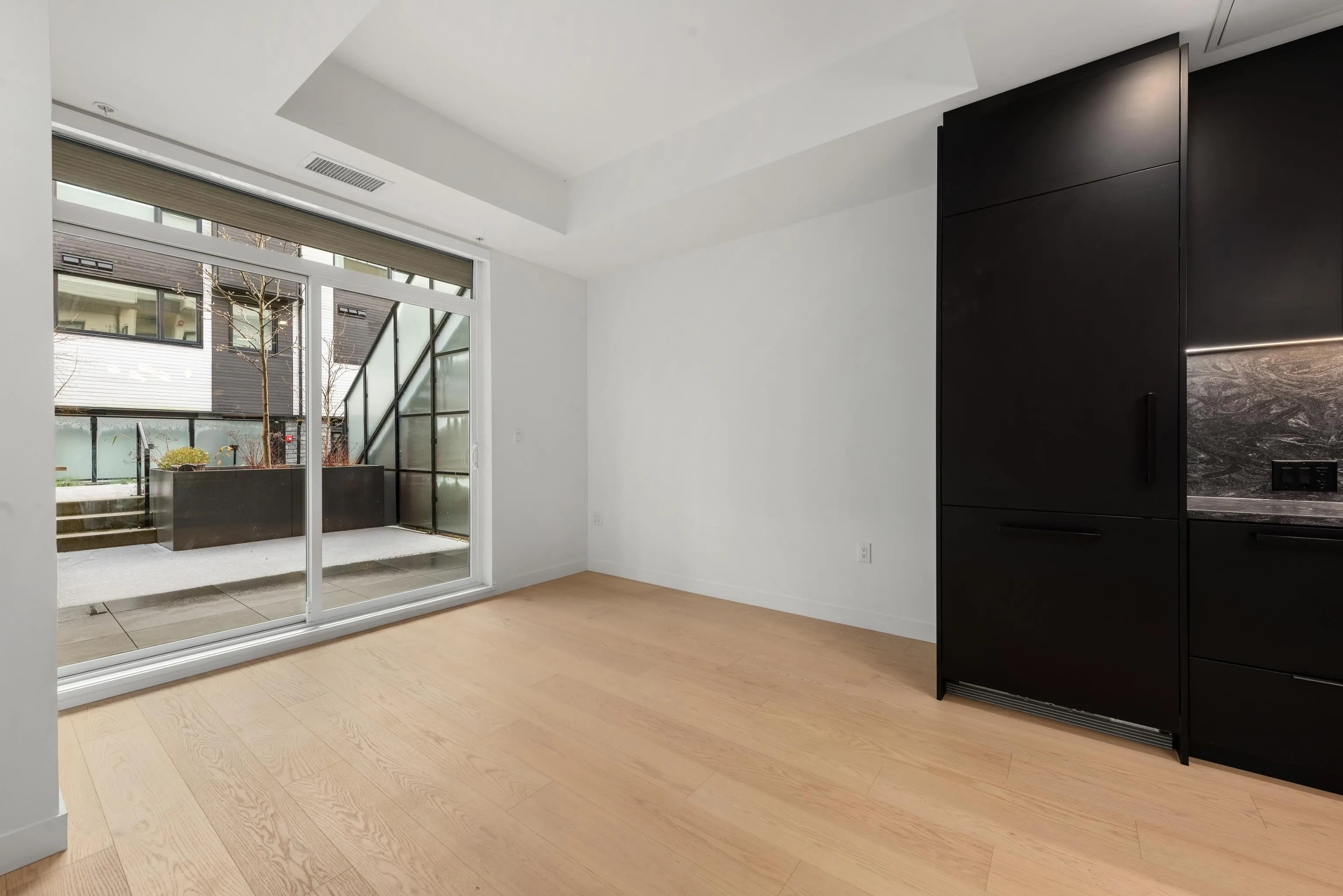650 E 2nd Street #122
