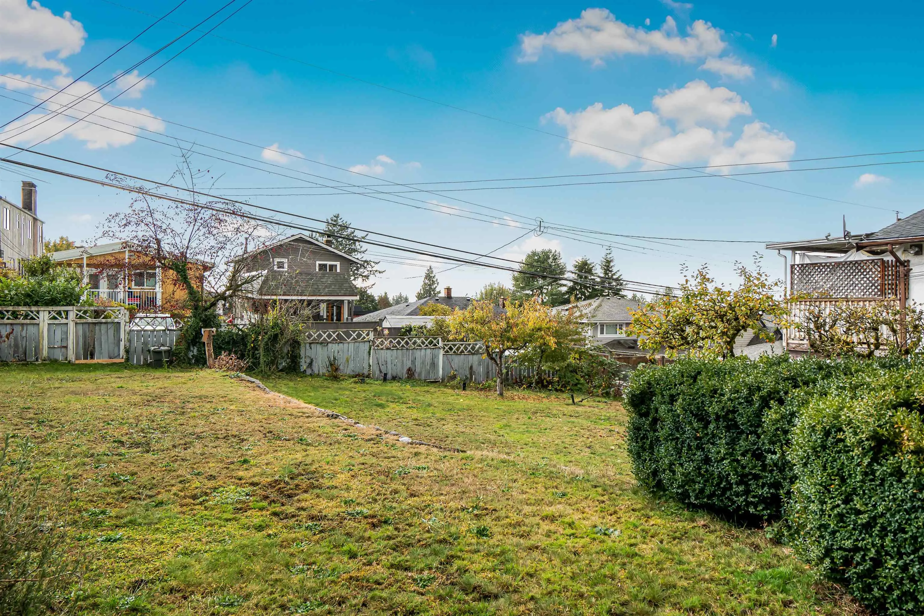335 W 28th Street