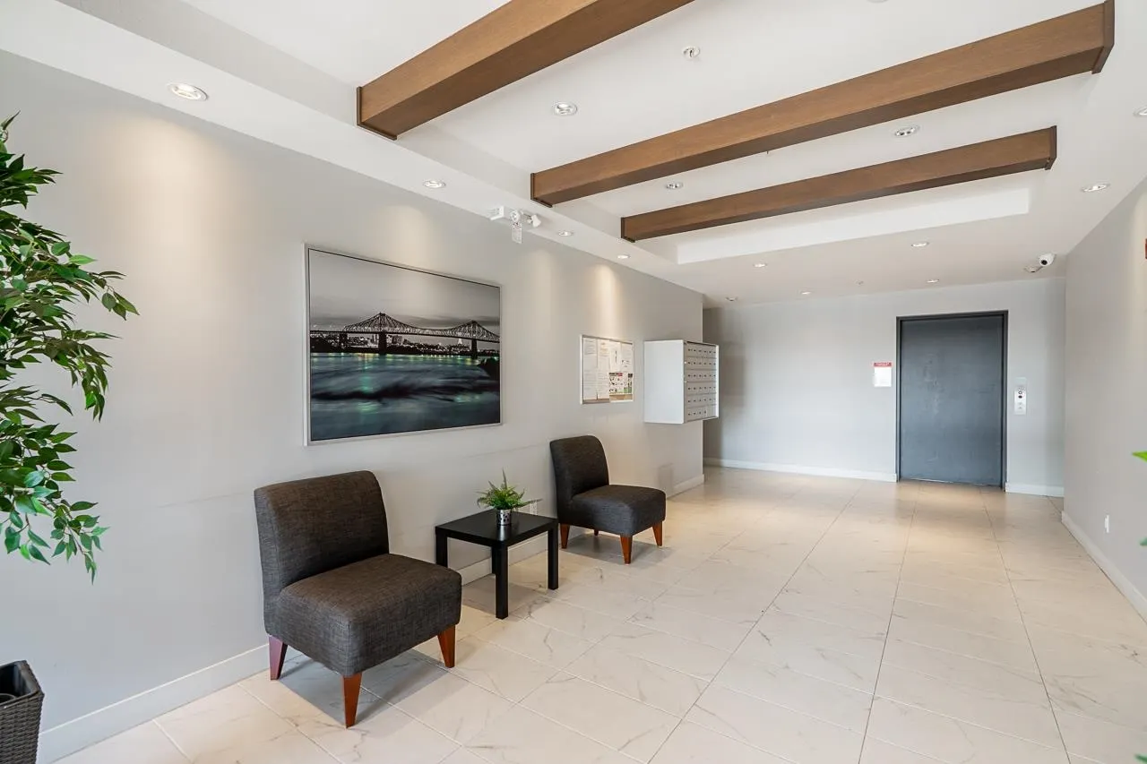 827 Roderick Avenue #210