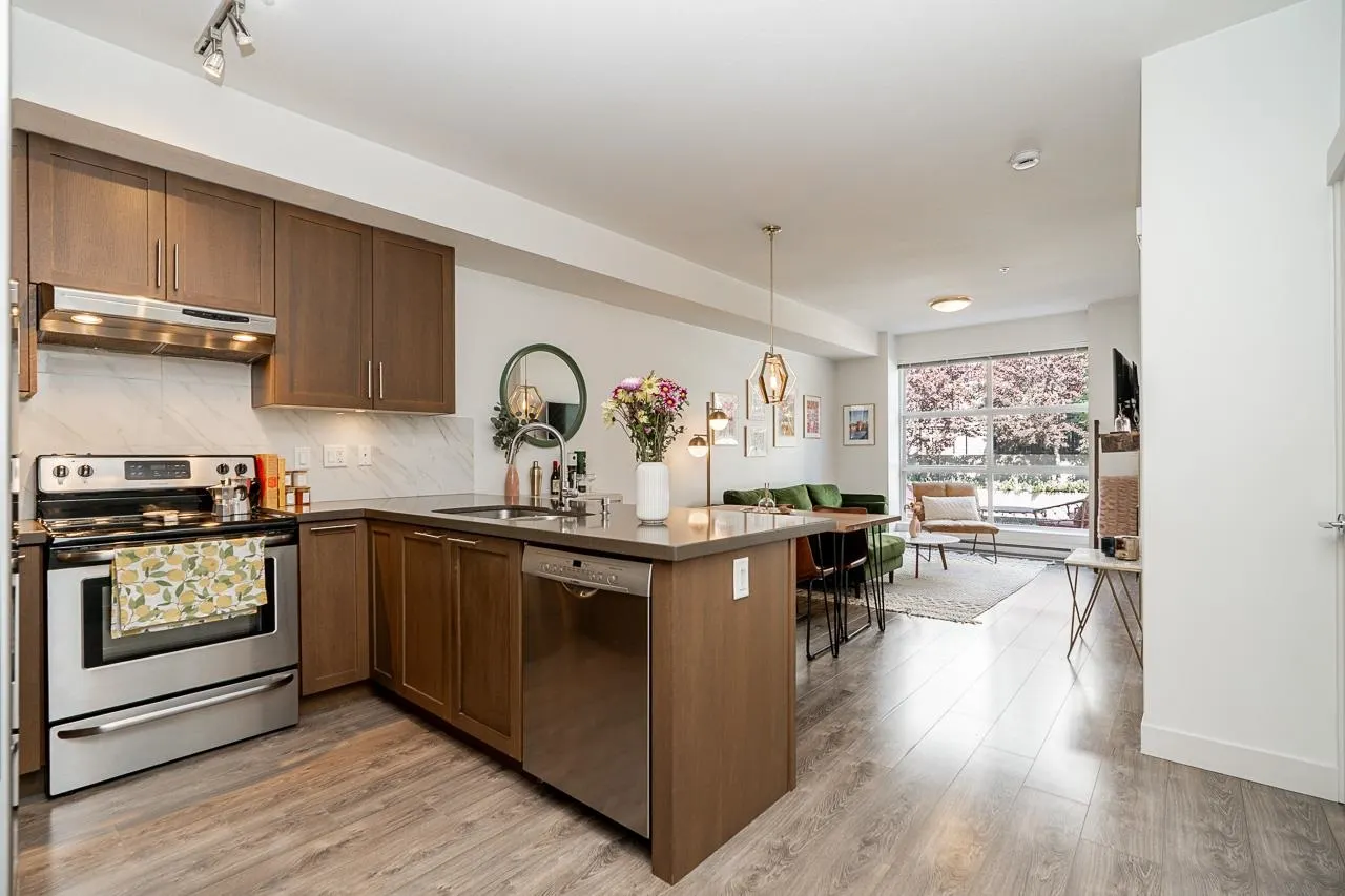 827 Roderick Avenue #210