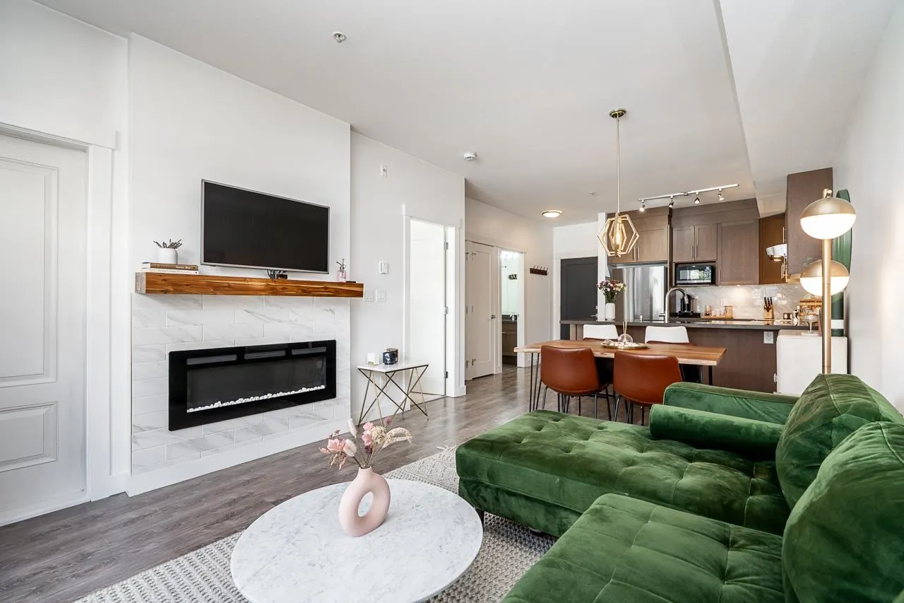 827 Roderick Avenue #210