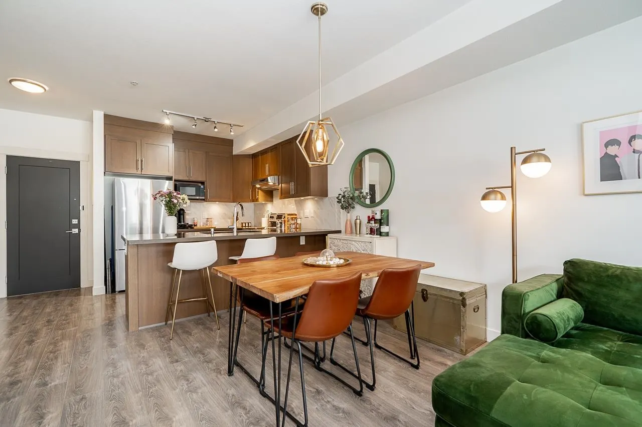 827 Roderick Avenue #210