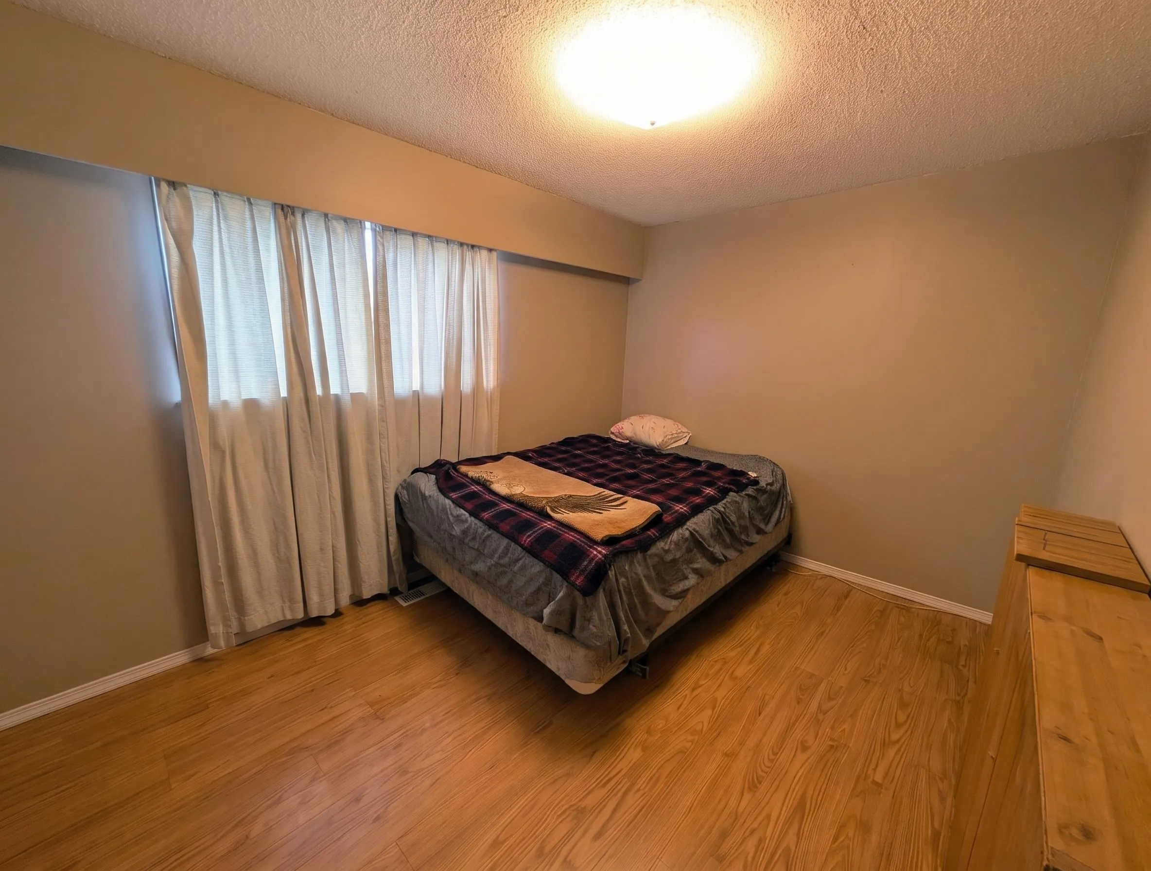 27054 28a Avenue