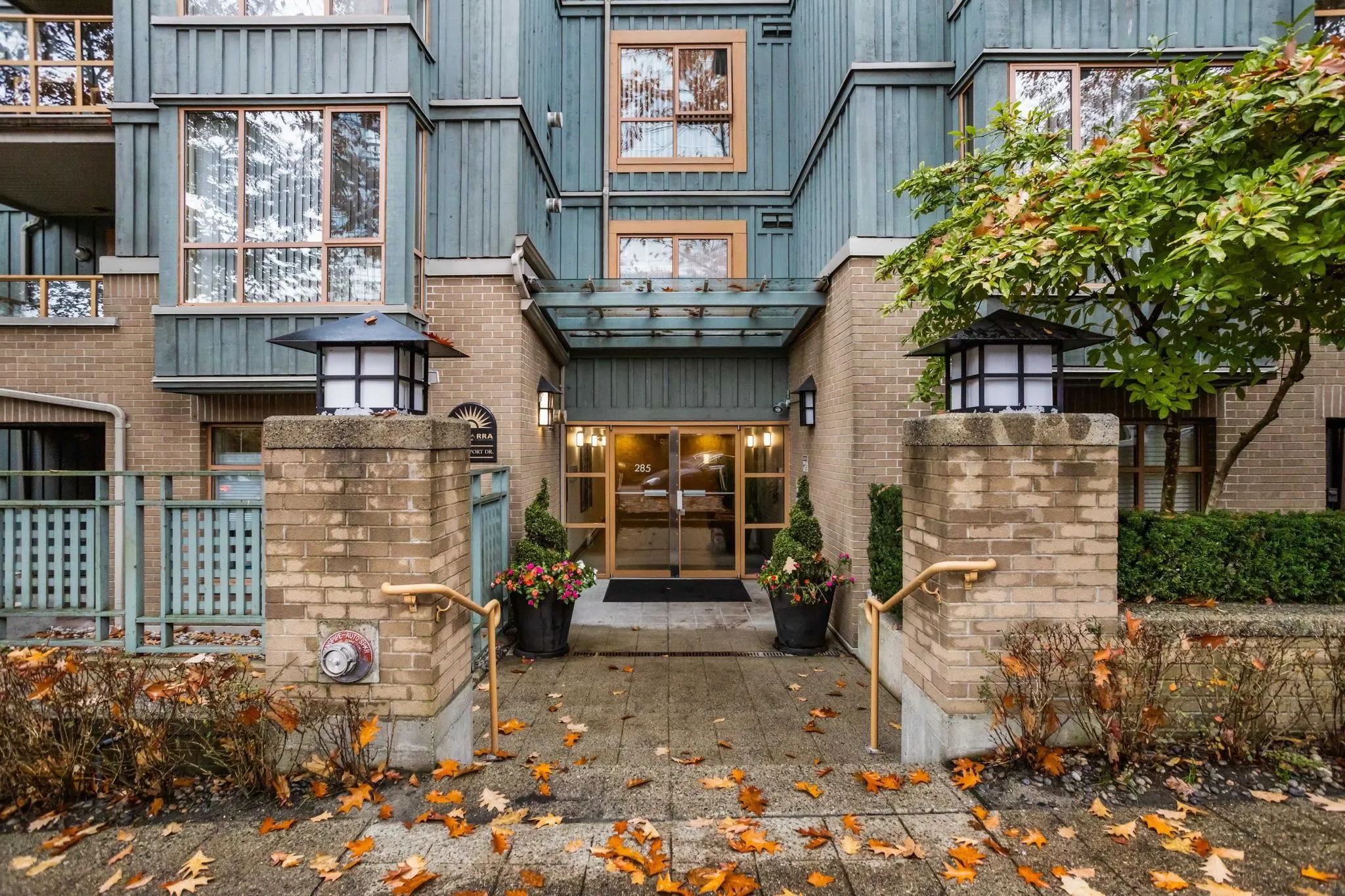 285 Newport Drive #206
