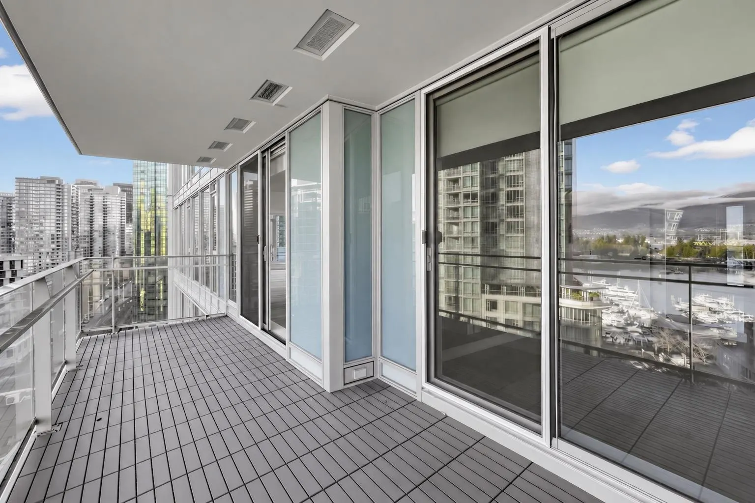 1499 W Pender Street #1902