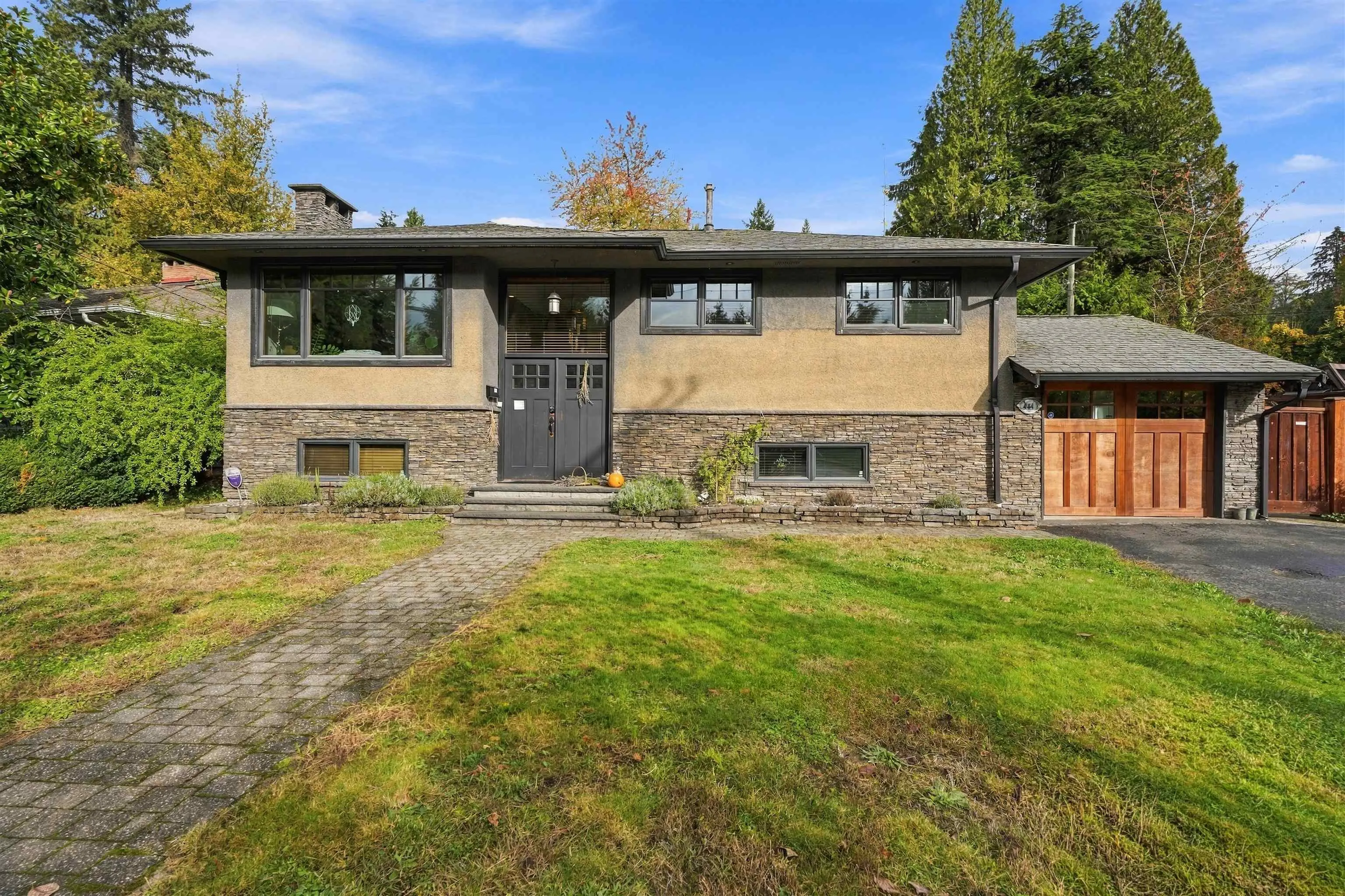 444 Evergreen Place