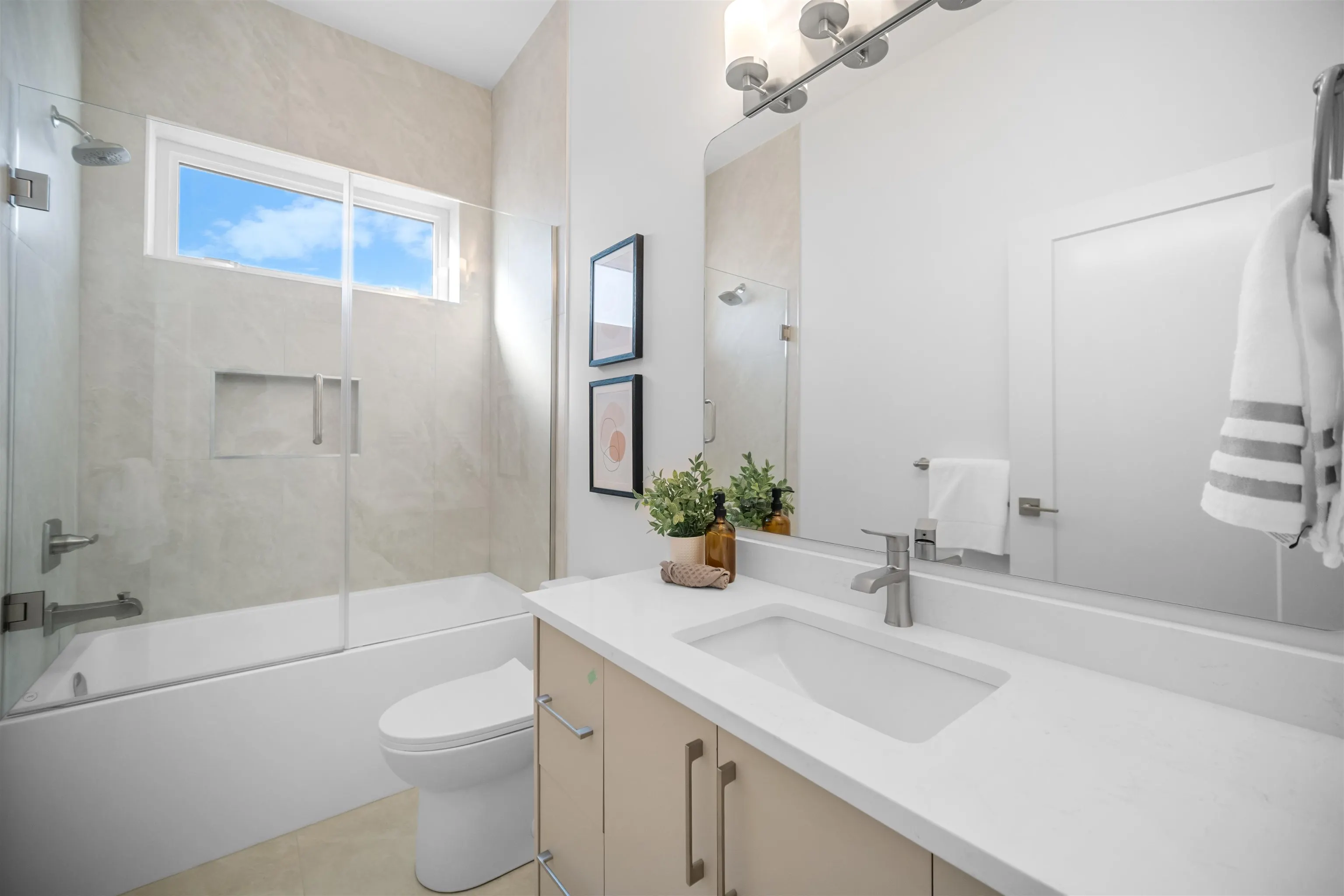 1613 E 58th Avenue #2