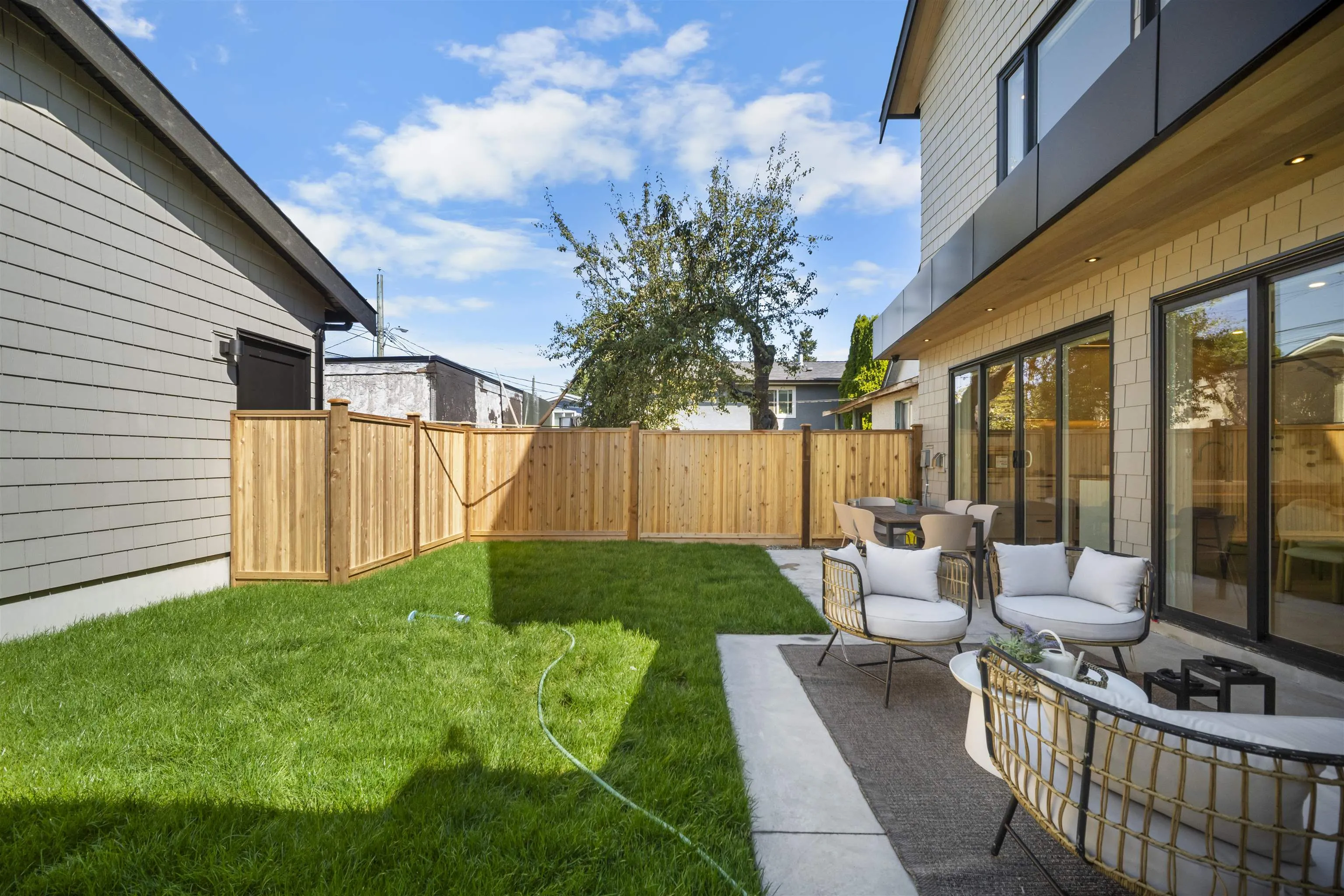 5033 Prince Albert Street #2