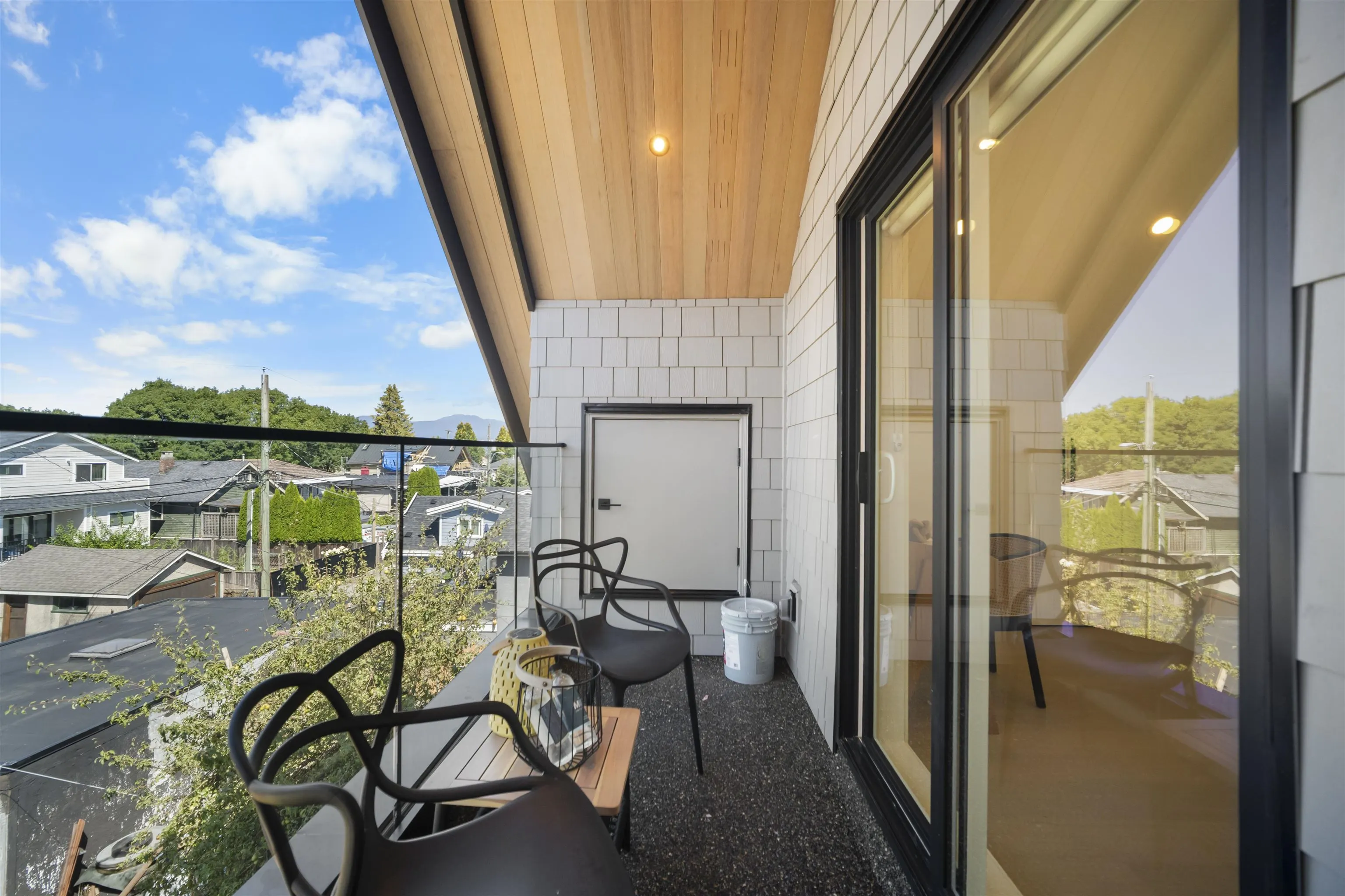 5033 Prince Albert Street #2