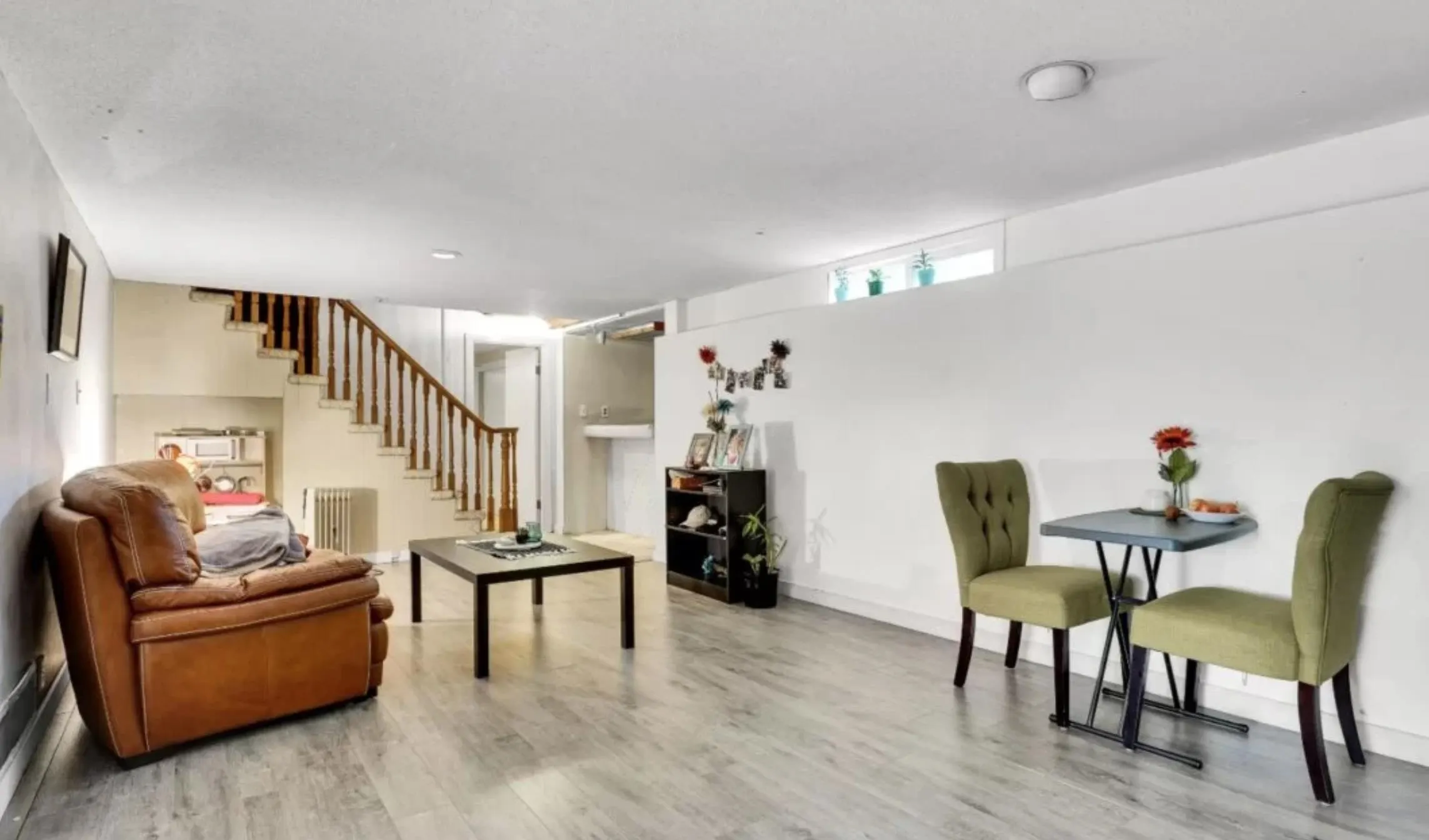1441 W 49th Avenue