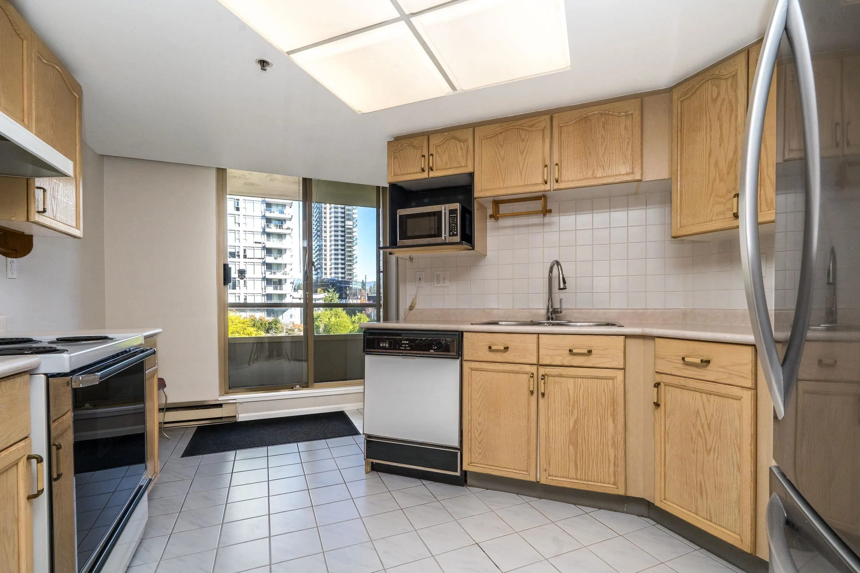 728 Farrow Street #403