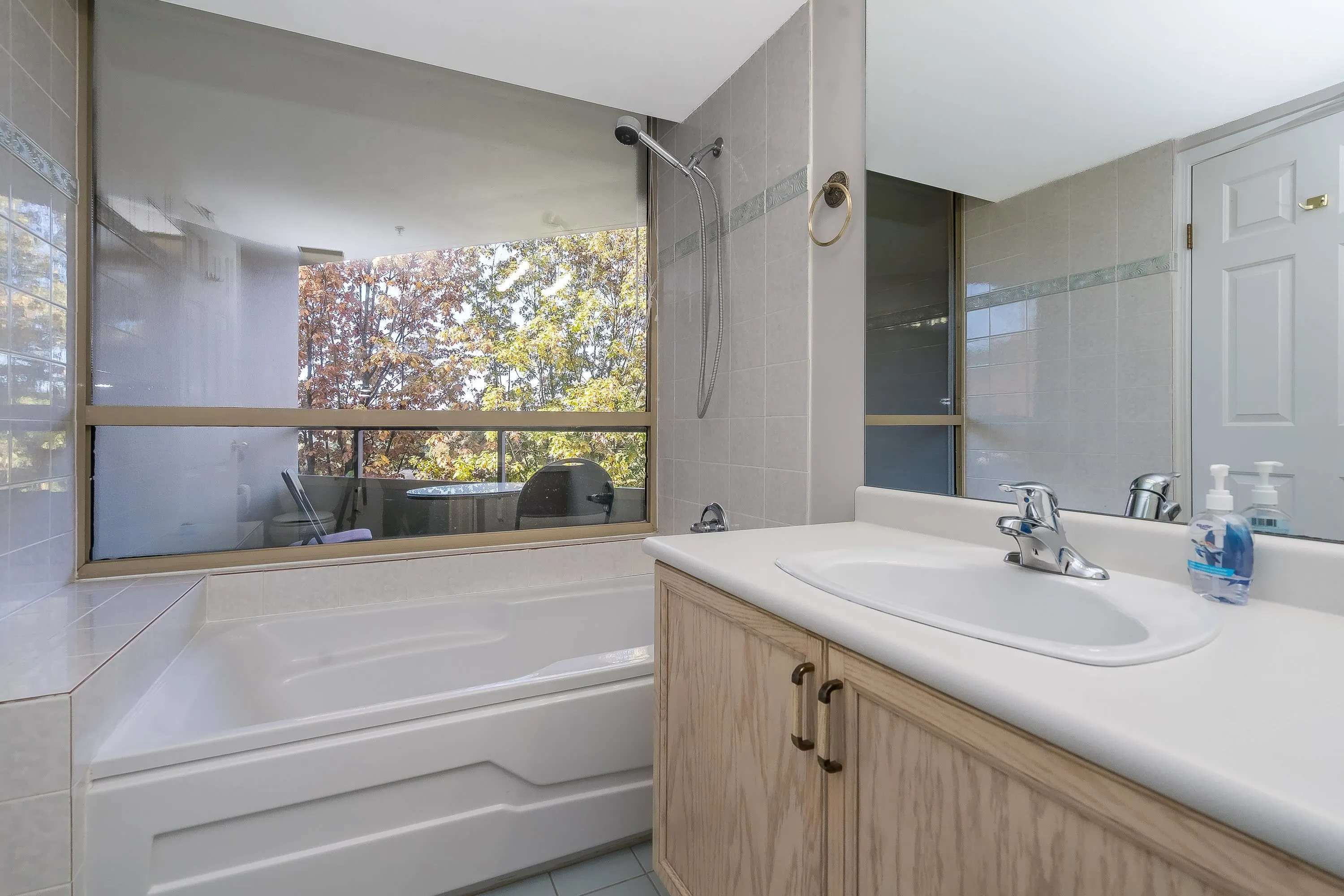 728 Farrow Street #403