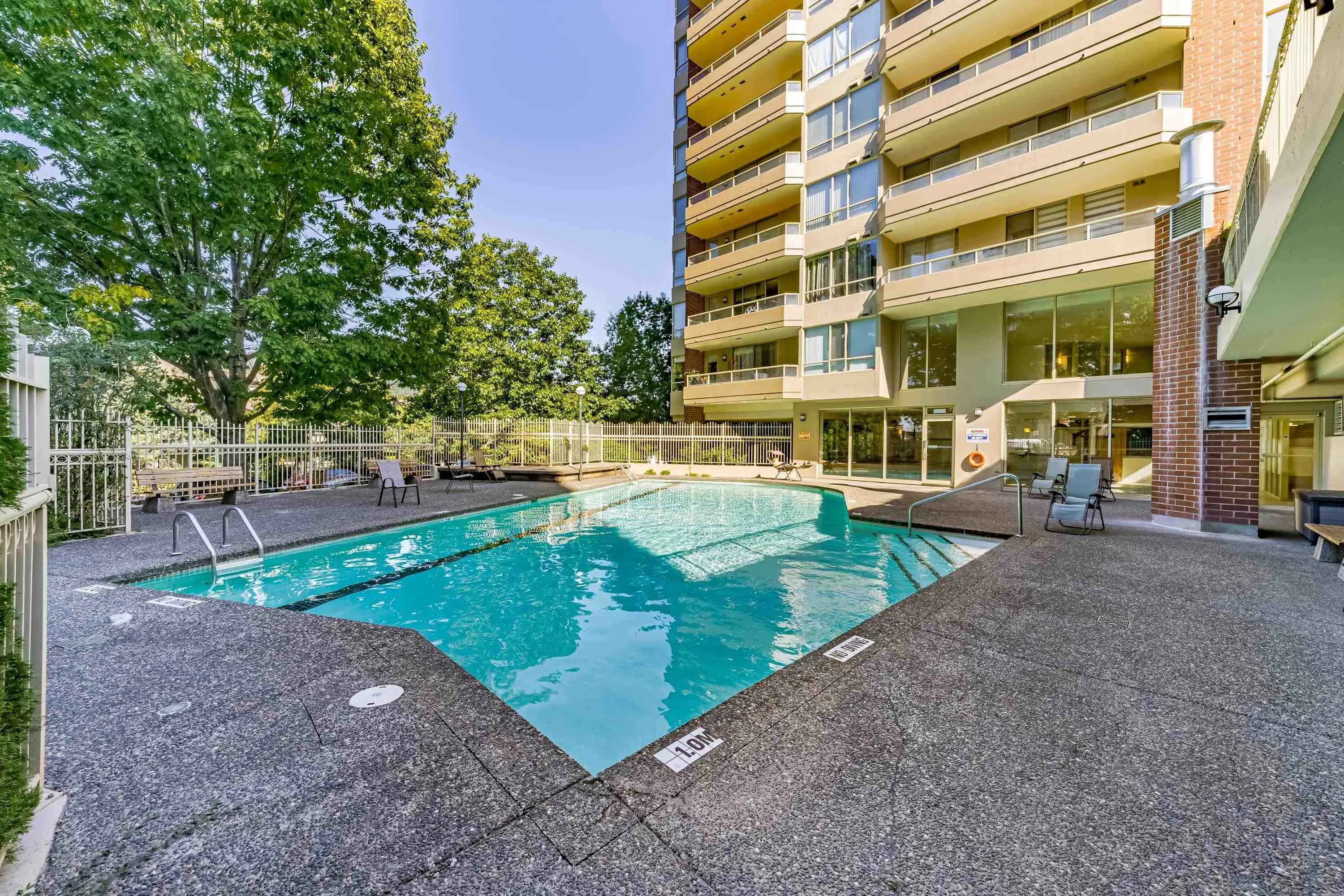 728 Farrow Street #403