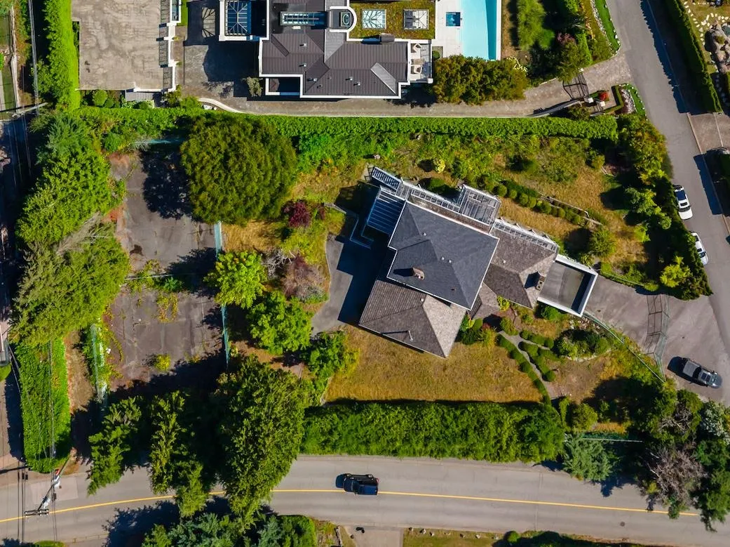650 Southborough Drive