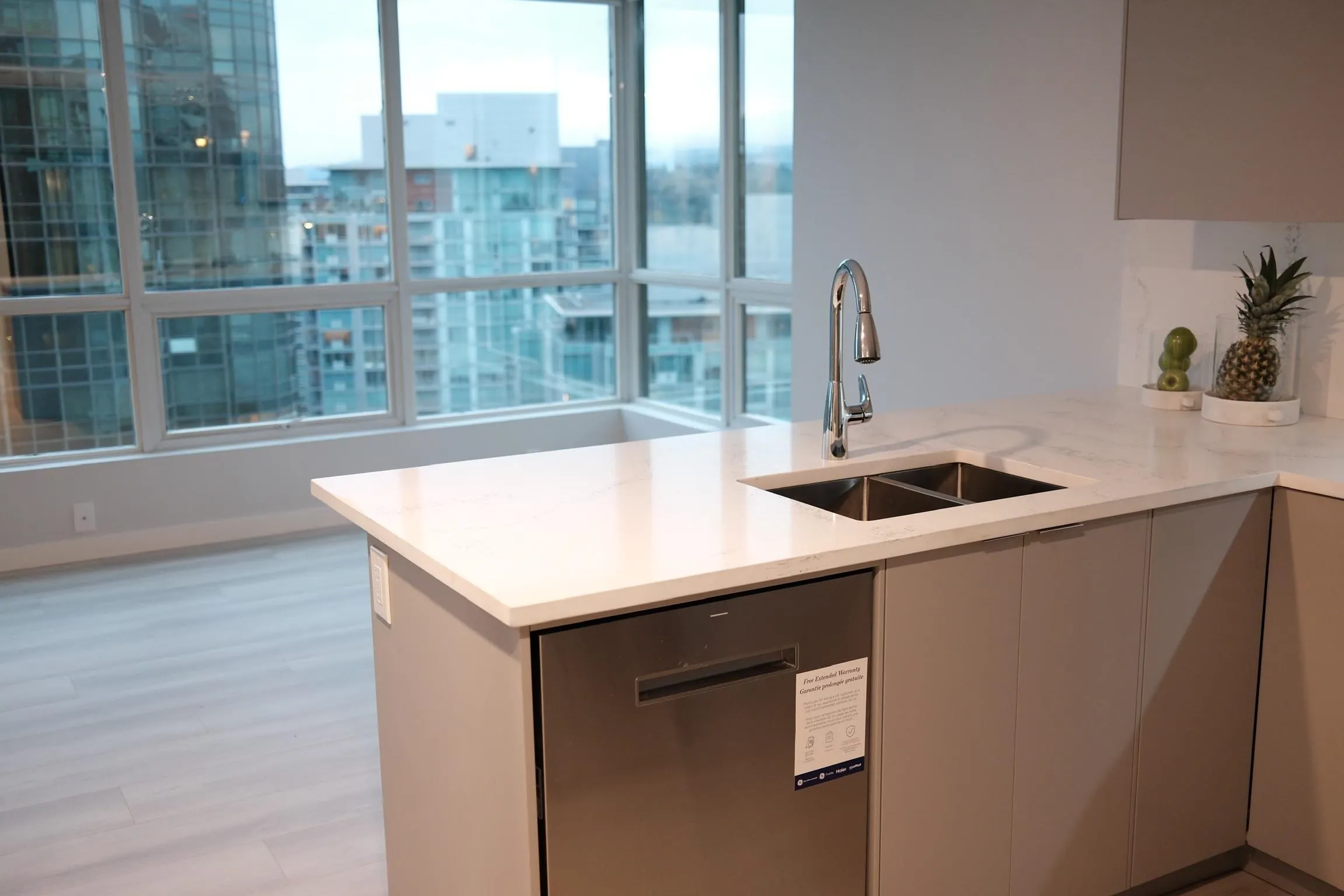 555 Jervis Street #2303