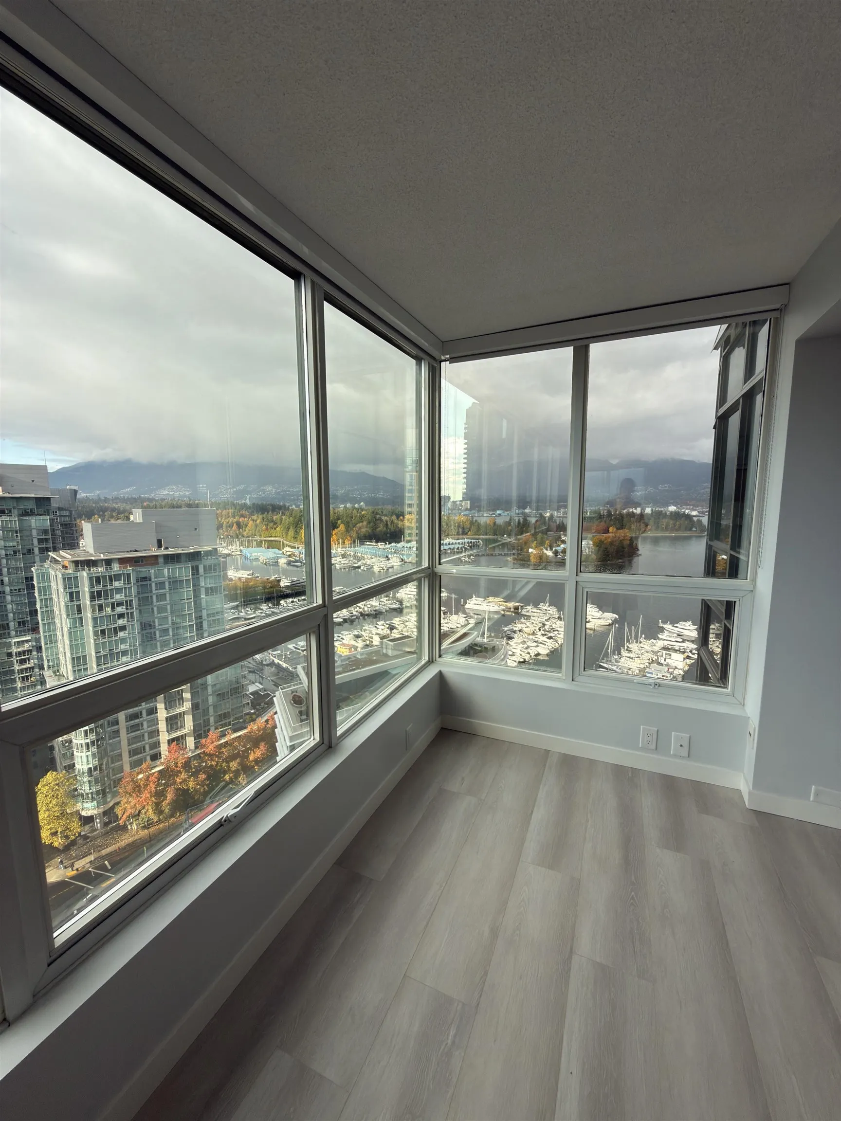 555 Jervis Street #2303